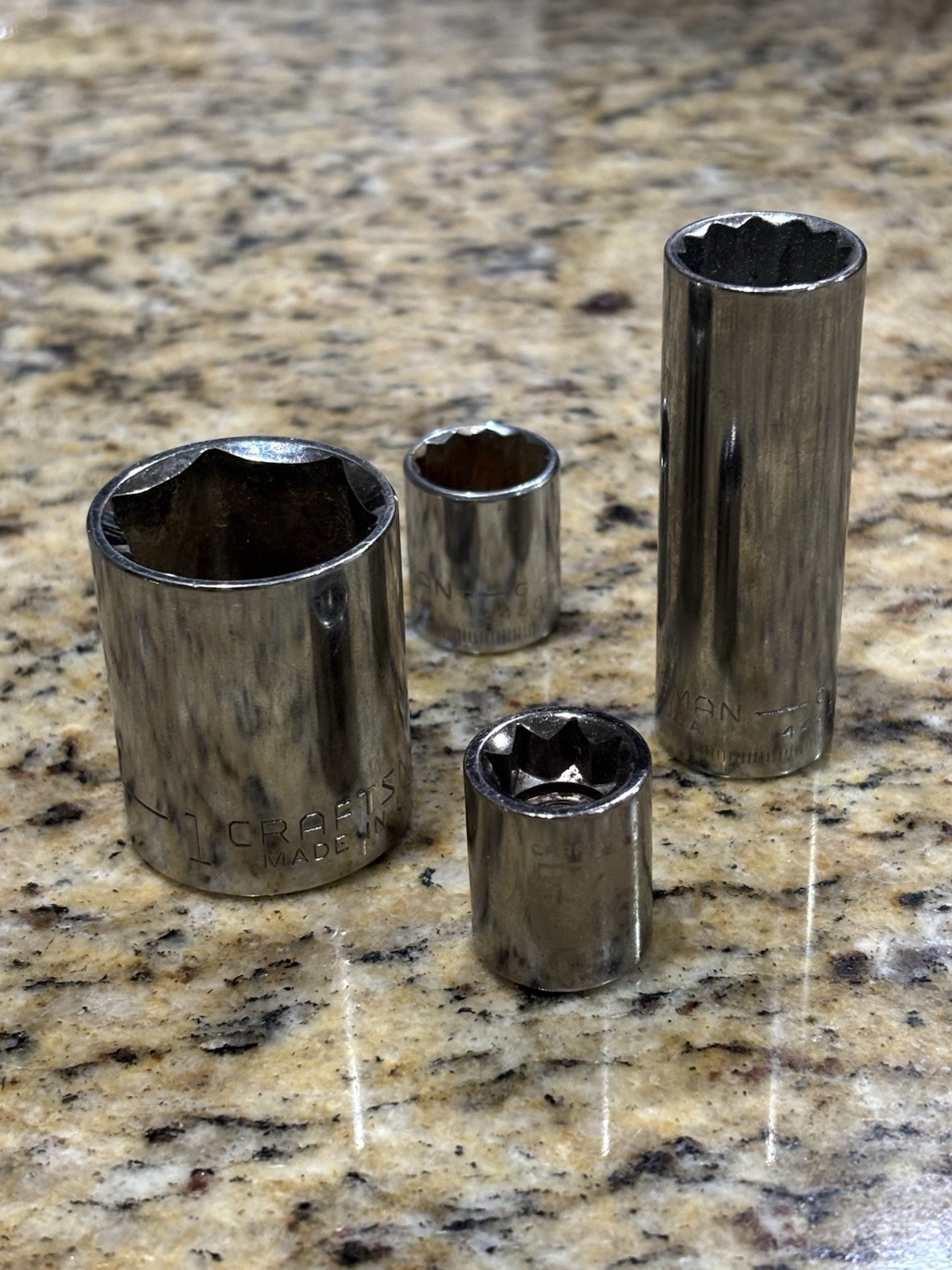 USA CRAFTSMAN SOCKETS - METRIC AND SAE STANDARD - BUY MORE AND SAVE!