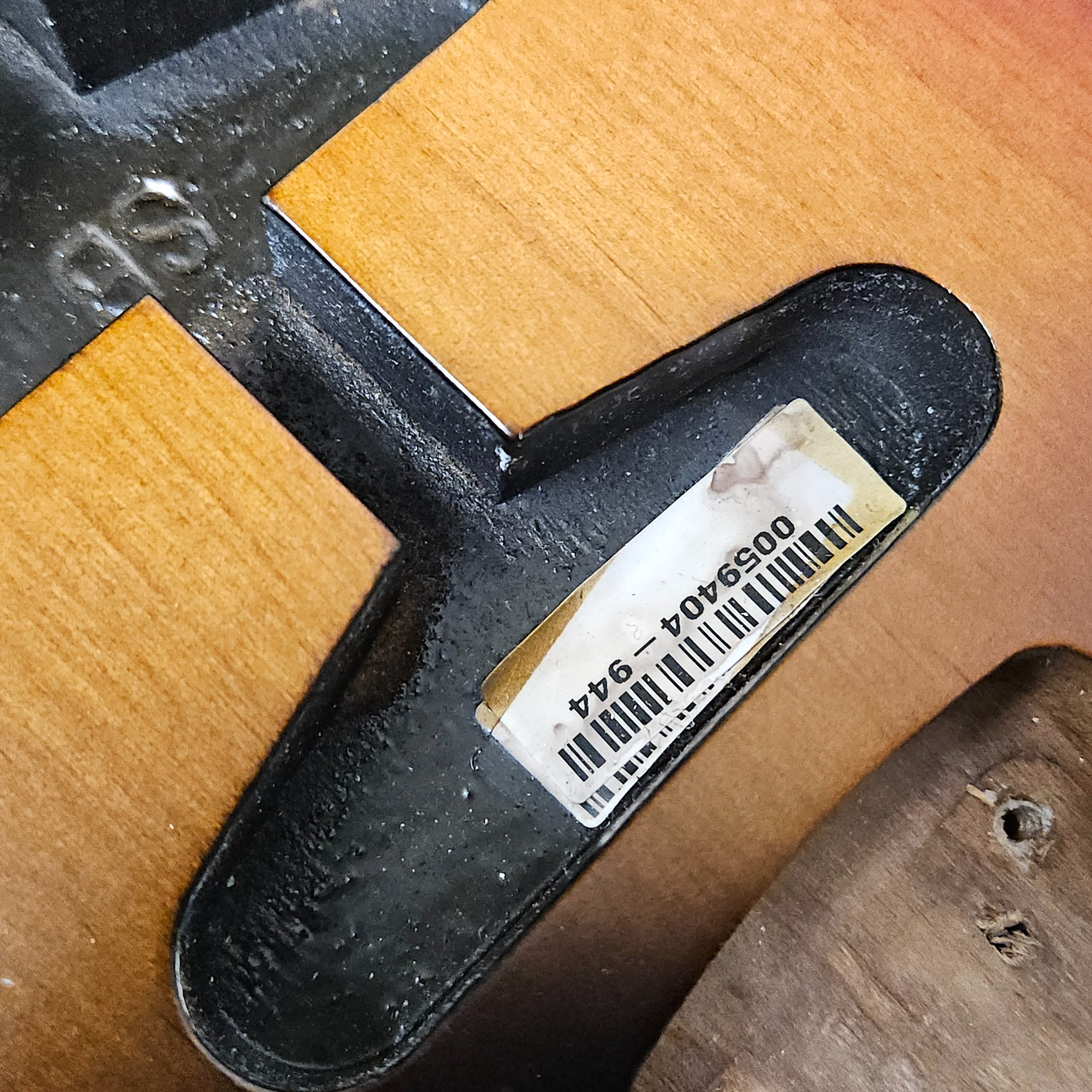 Fender USA Highway One Strat Alder Body Sunburst Satin Nitro Electric Guitar