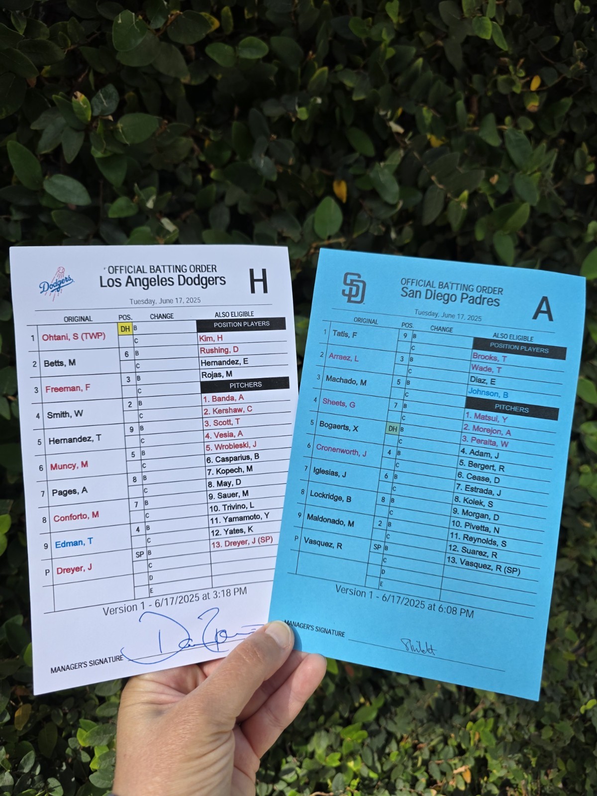 Game Used OFFICIAL BATTING ORDER LINEUP CARDS LA DODGERS & SAN DIEGO PADRES 2025