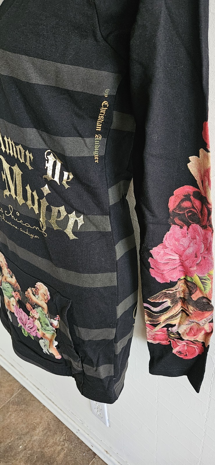 Paco Chicano by Christian Audigier V-Neck Hoodie Angel Floral Black L