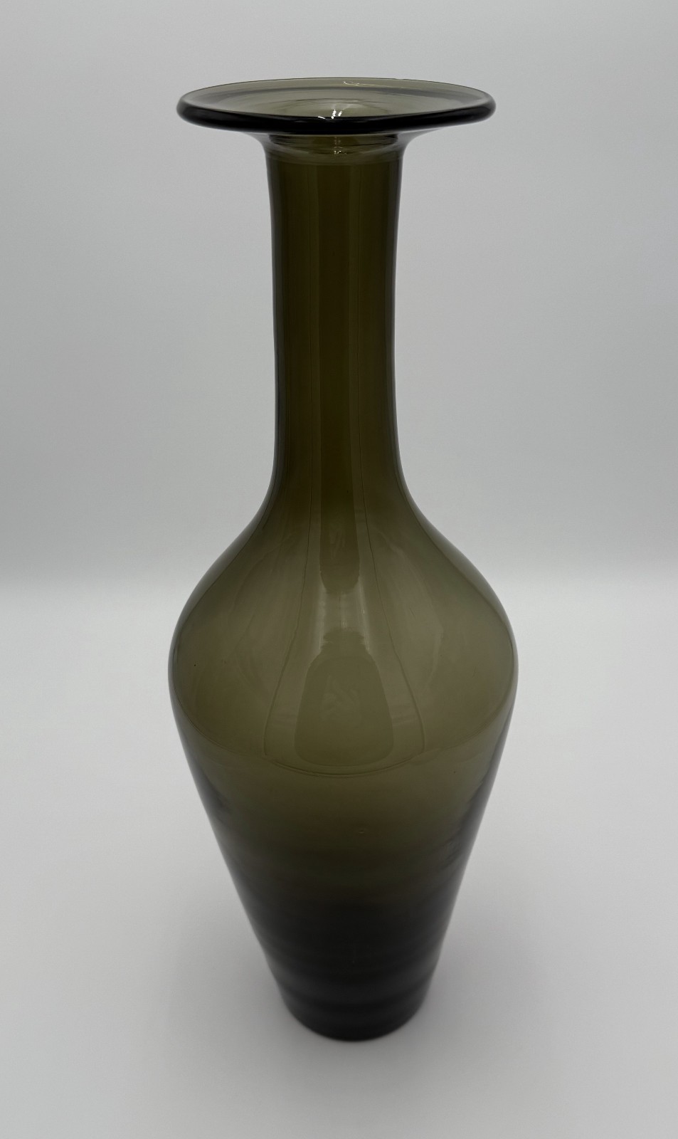 Charcoal Smoke 💨 Vintage Glass Vase 🏺 or Decanter No Stopper Gray Green 🖼️