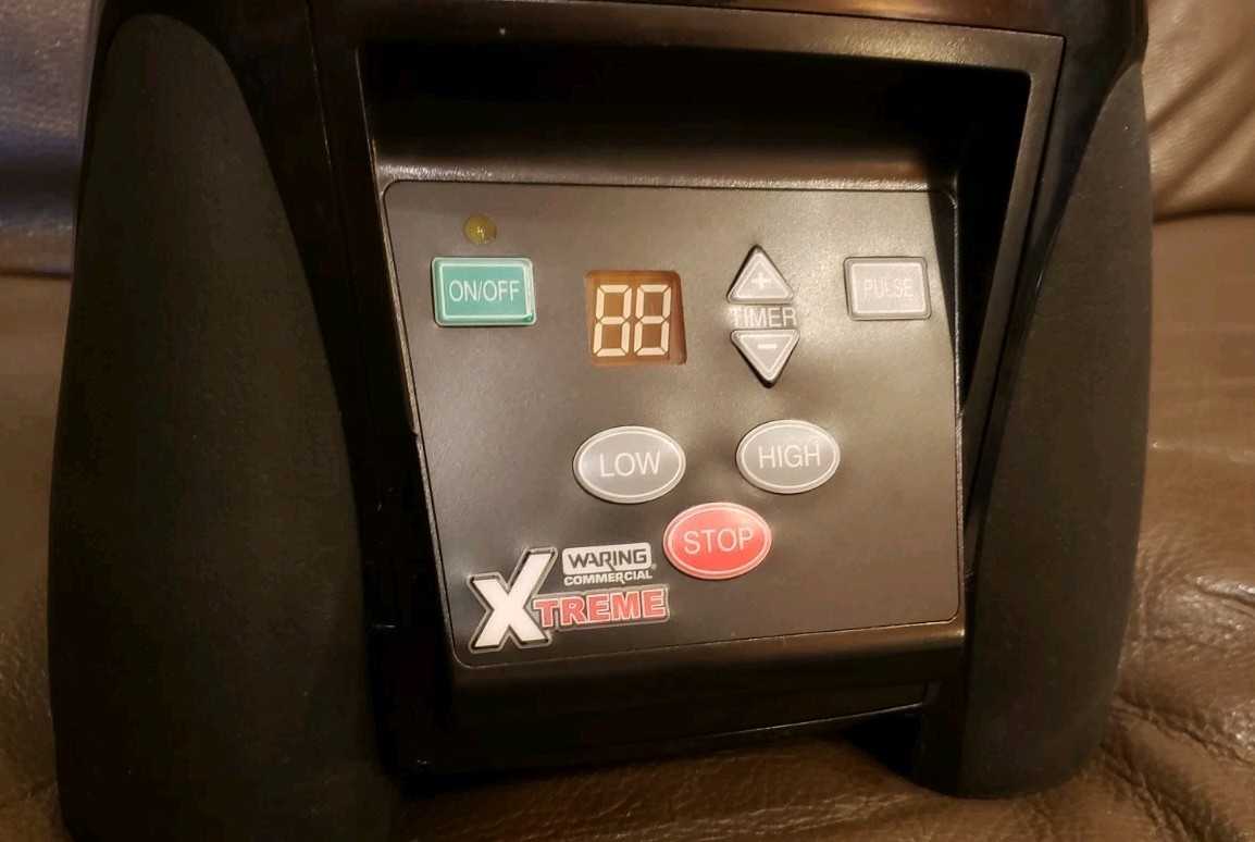Waring MX1100XTX Xtreme 3 1/2 hp Commercial Blender with Electronic Keypad