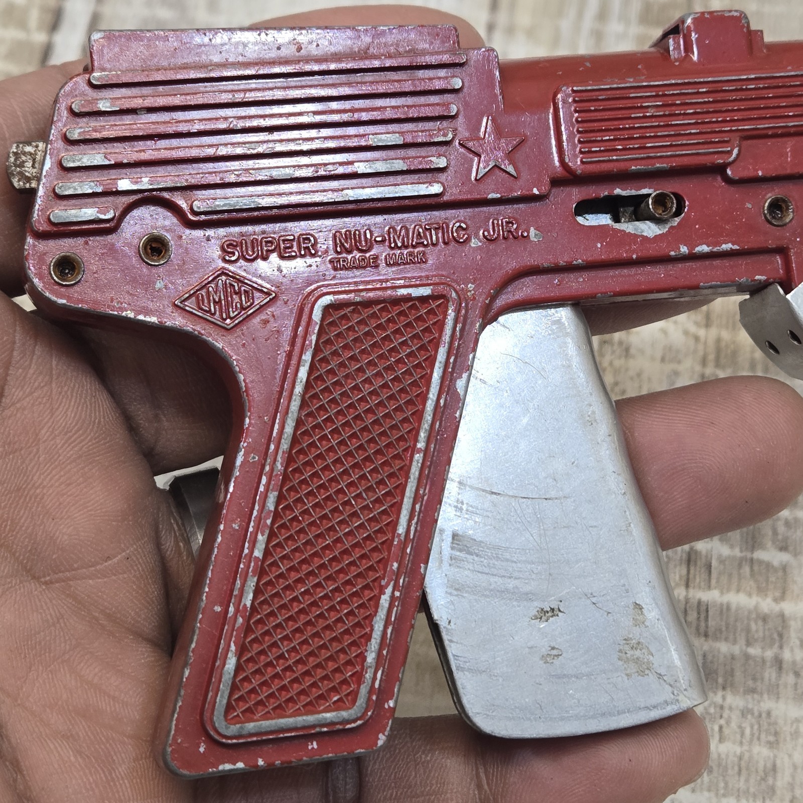 Vintage Super Nu-Matic Jr Cap Noise Maker LMCO