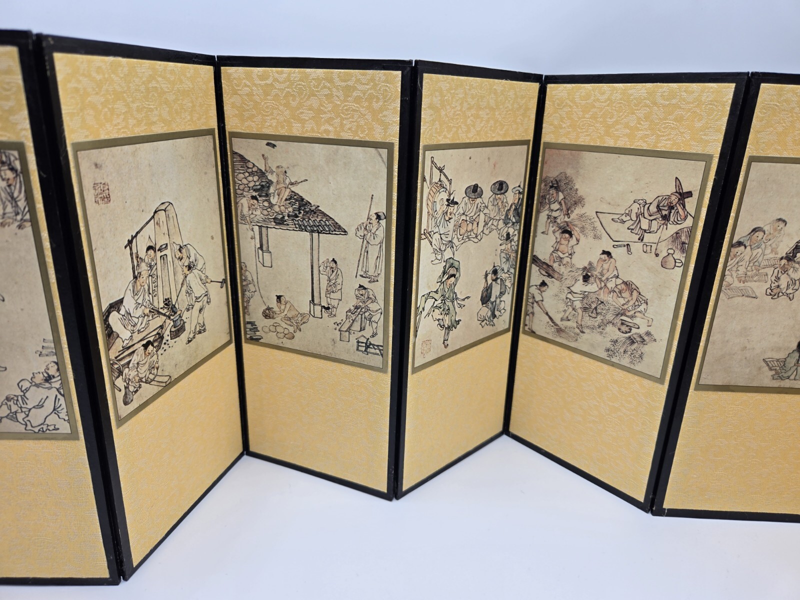 Tabletop Korean Folk Art Foldable Screen Divider Painter Kim Hong-Do