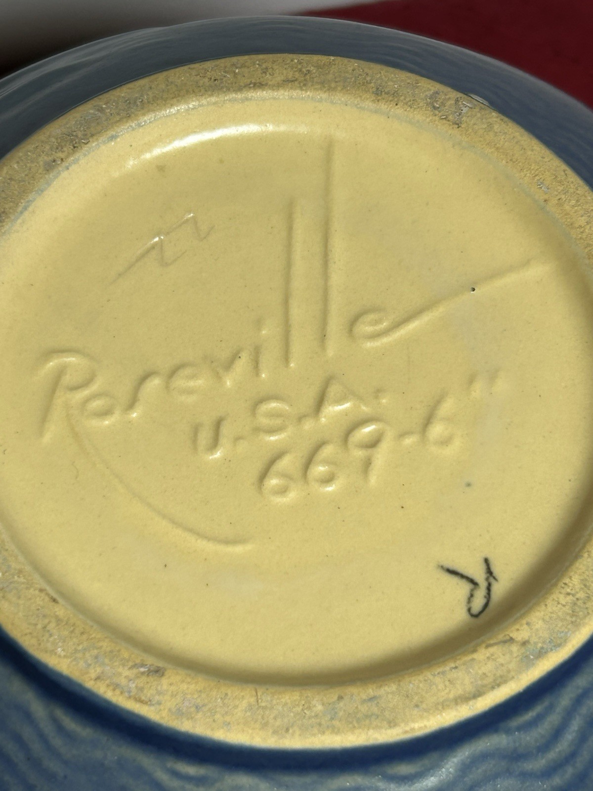 ROSEVILLE U.S.A. 663-6 Blue Vase Double-Handle Freesia Jardiniere