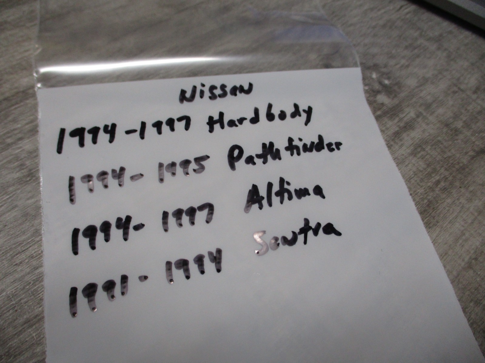 1994-1997 Nissan Hardbody Pickup Pathfinder Altima Glove Box Latch Gray OEM READ