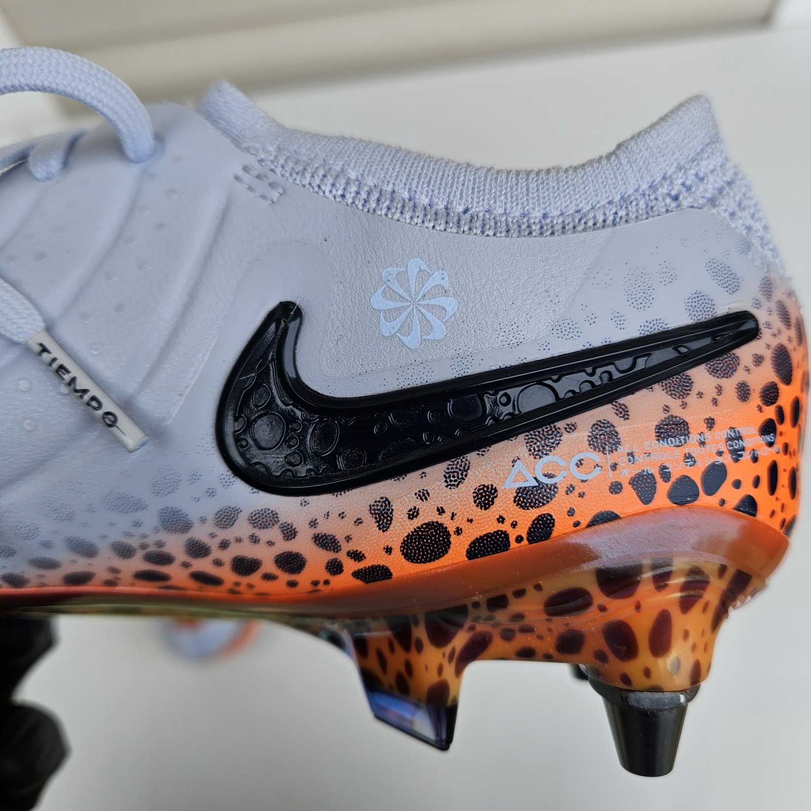 Nike Tiempo Legend 10 Elite Safari SG-Pro Soccer Cleats Men’s Size 6 HF4824-900