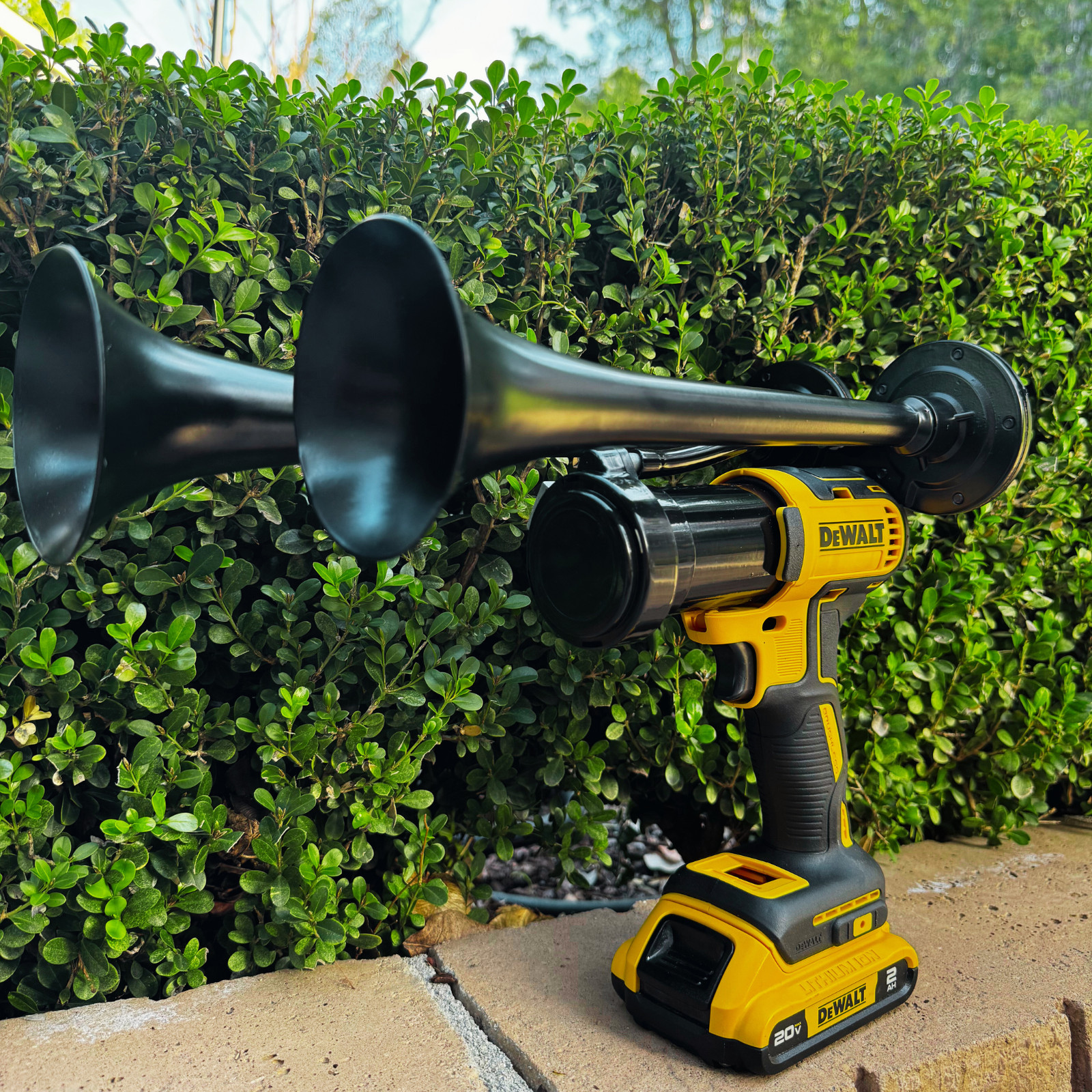 DeWalt Impact Drill Train Air Horn + Remote Control