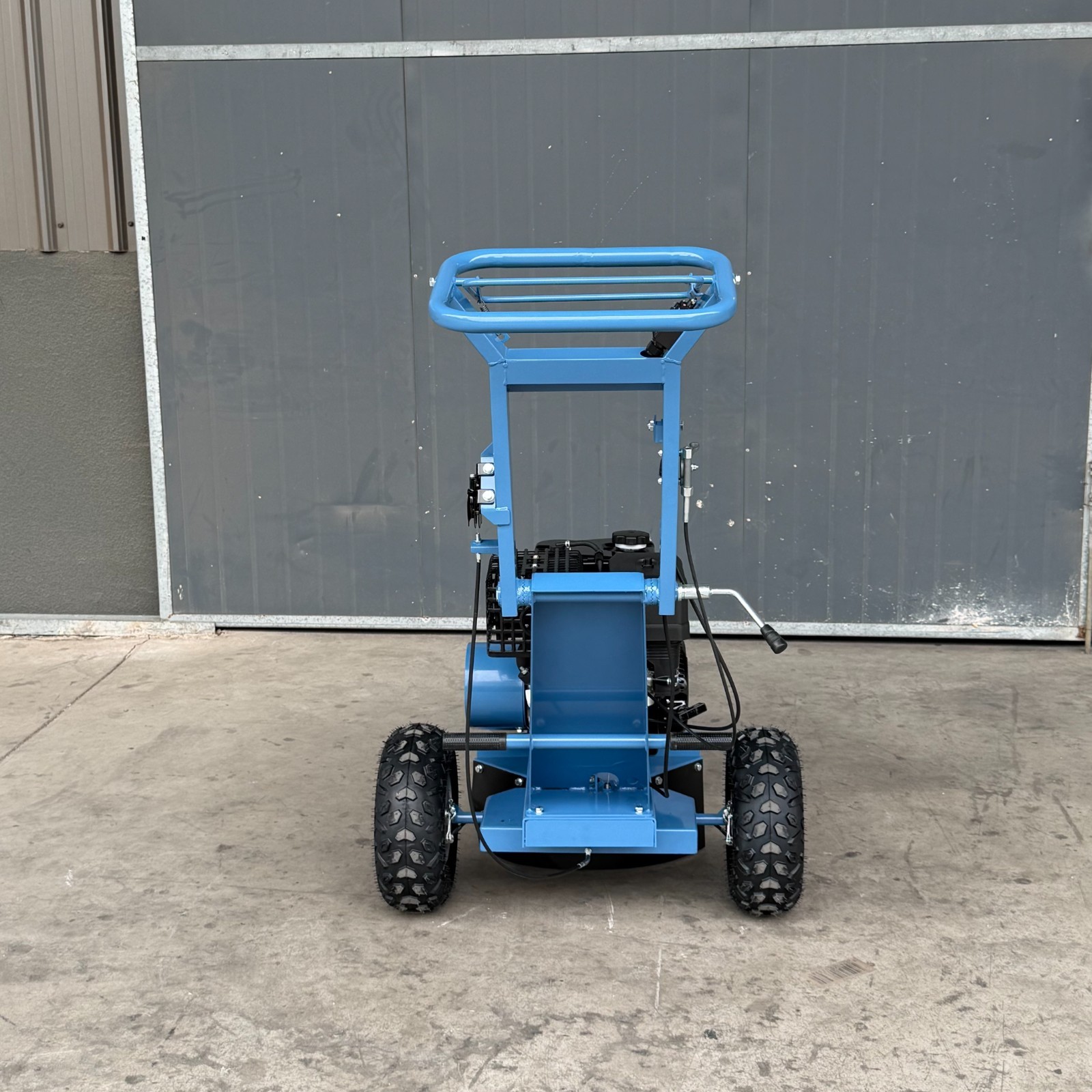 Stump Grinder 15HP 420cc Walk-behind, Electrec Start, 15 Cut Height/10 Cut Depth