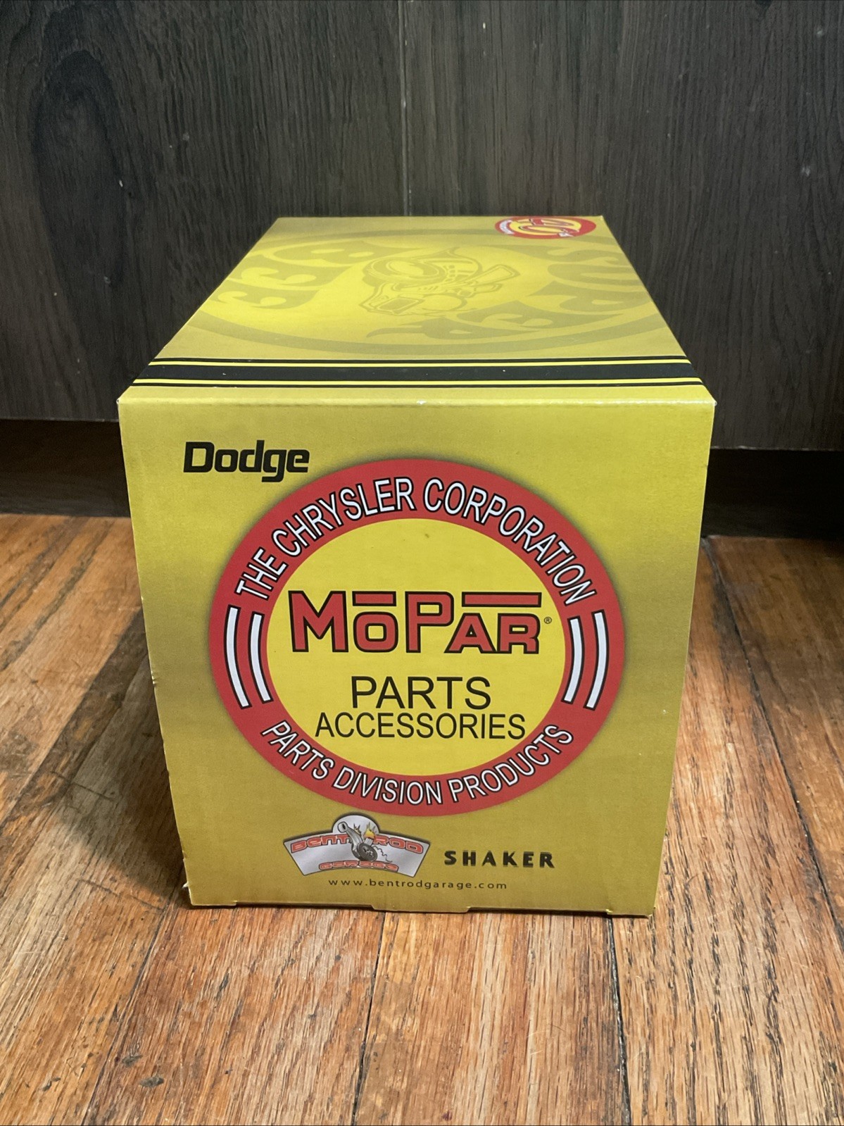 New Dodge Super Bee Bobblehead Purple Plum Bent Rod Garage Shaker Mopar