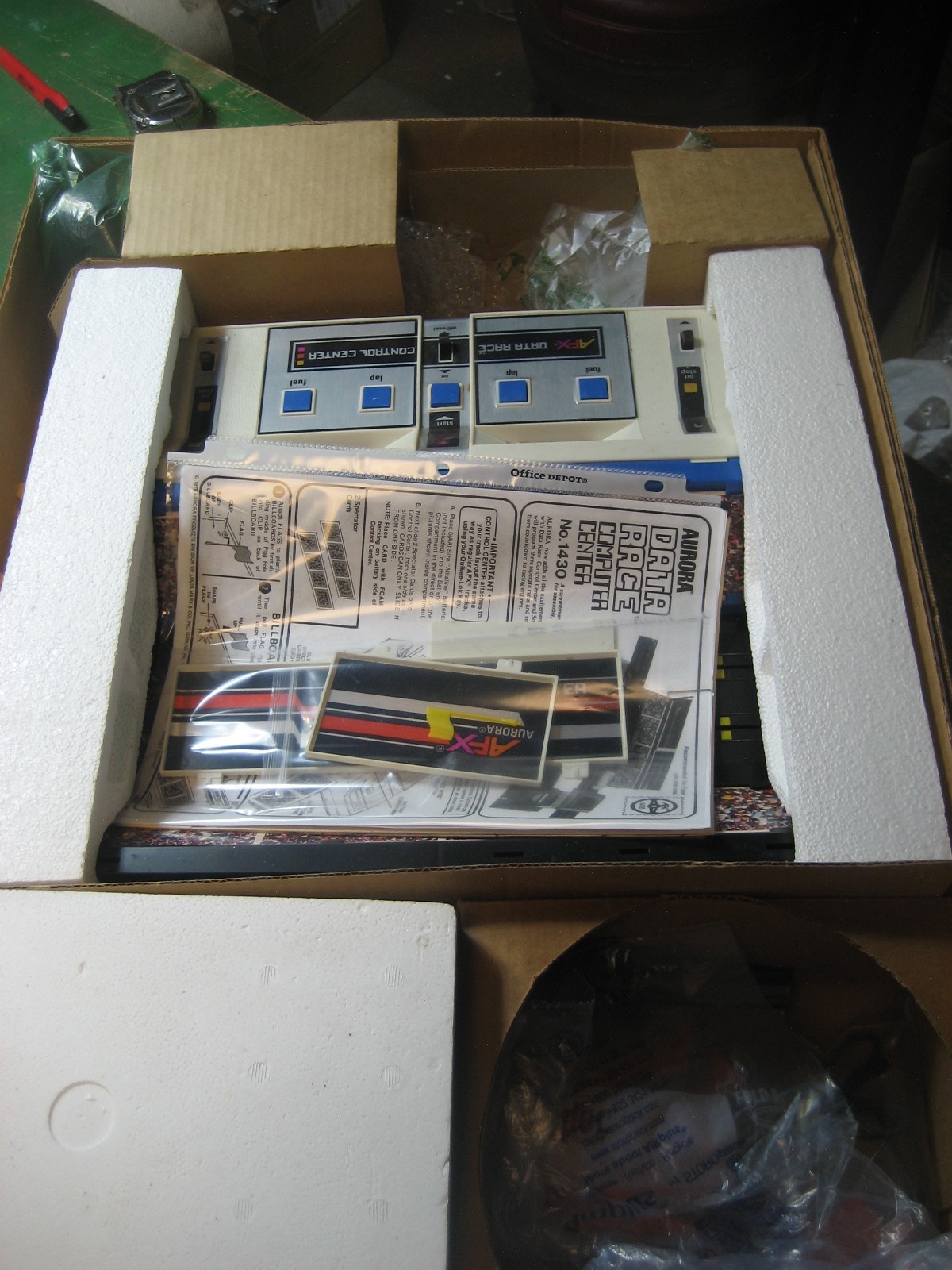 Aurora AFX HO slot car # 2708 Data Race Championship with Sound Tower Complete!