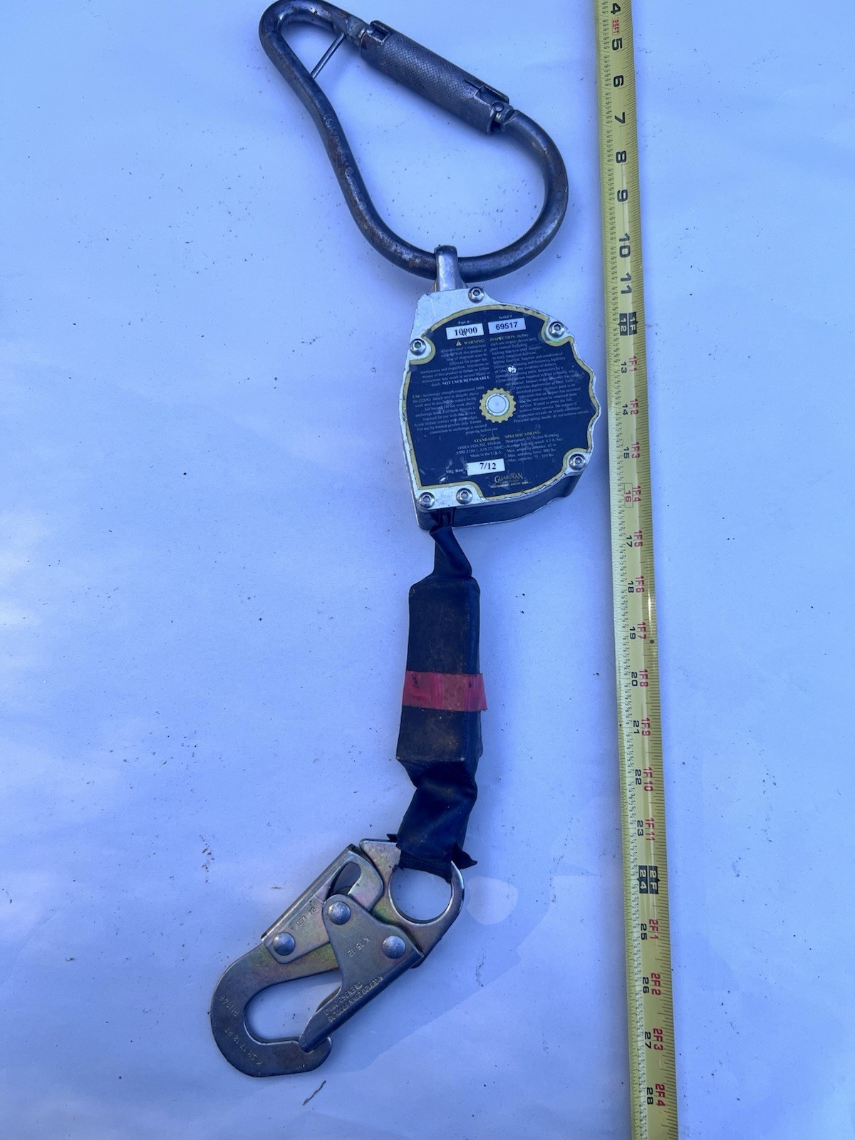 Guardian Fall Protection 11' Halo Web SRL 10900 & Carabiner Swivel Top Snap Hook