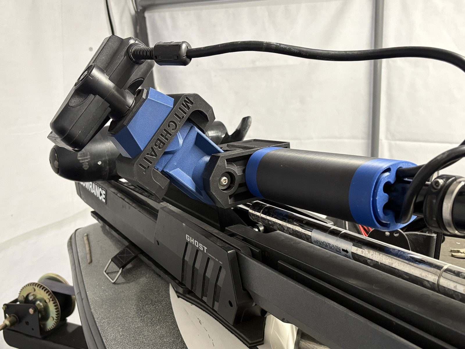 LOWRANCE Active Target 1 and 2 transducer 0 Degree Mount Ghost Trolling Motor