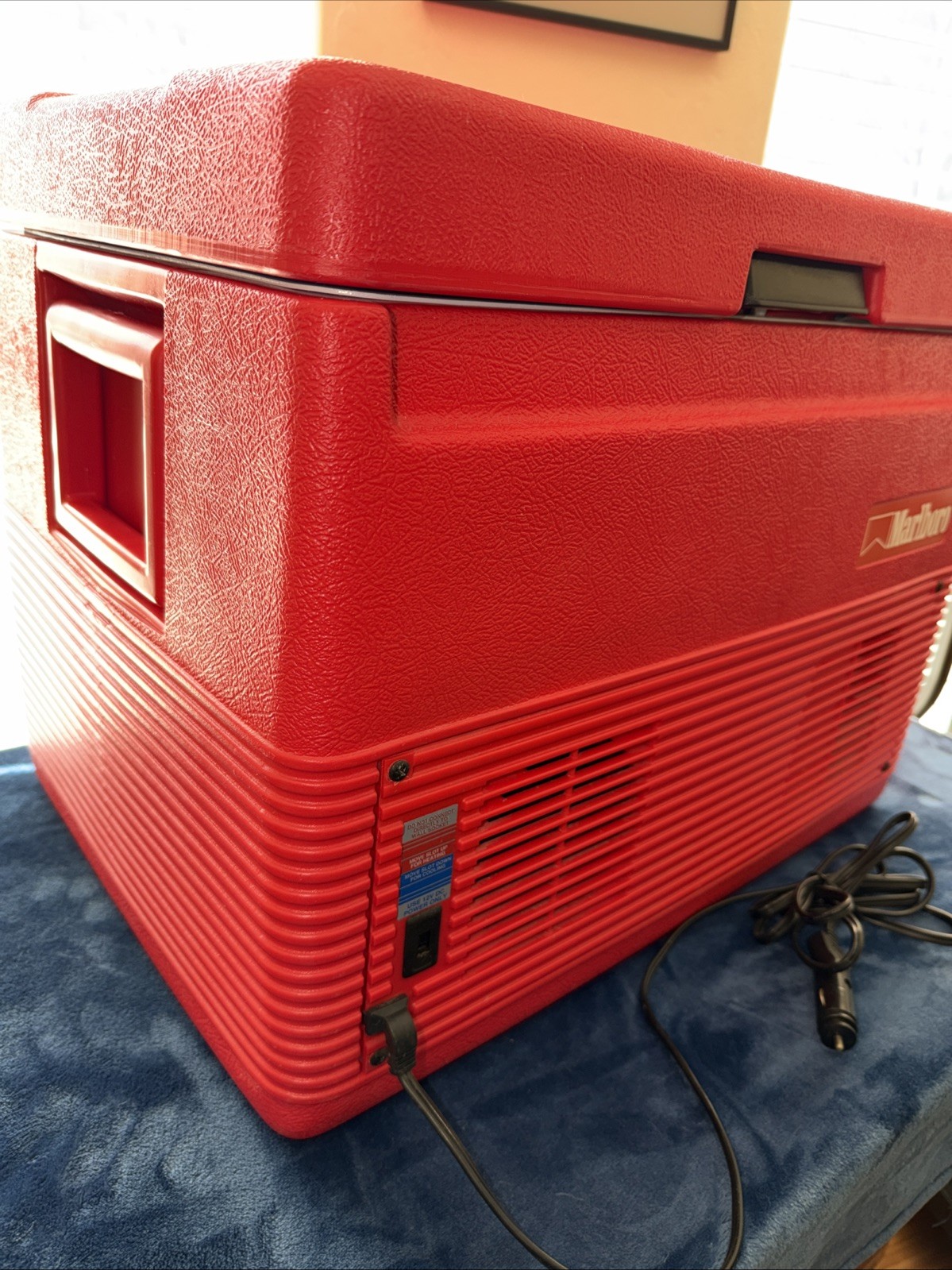 Marlboro Adventure Team coleman cooler chest. Beautiful Tested.