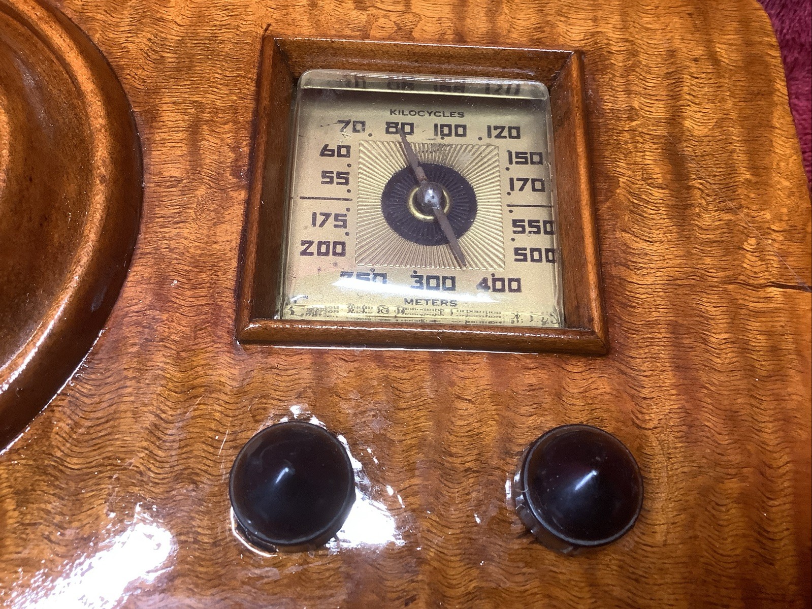 VINTAGE 1930s EMERSON 212 “Bullseye” CABINET ART DECO RADIO WITH INLAYS Beauty!