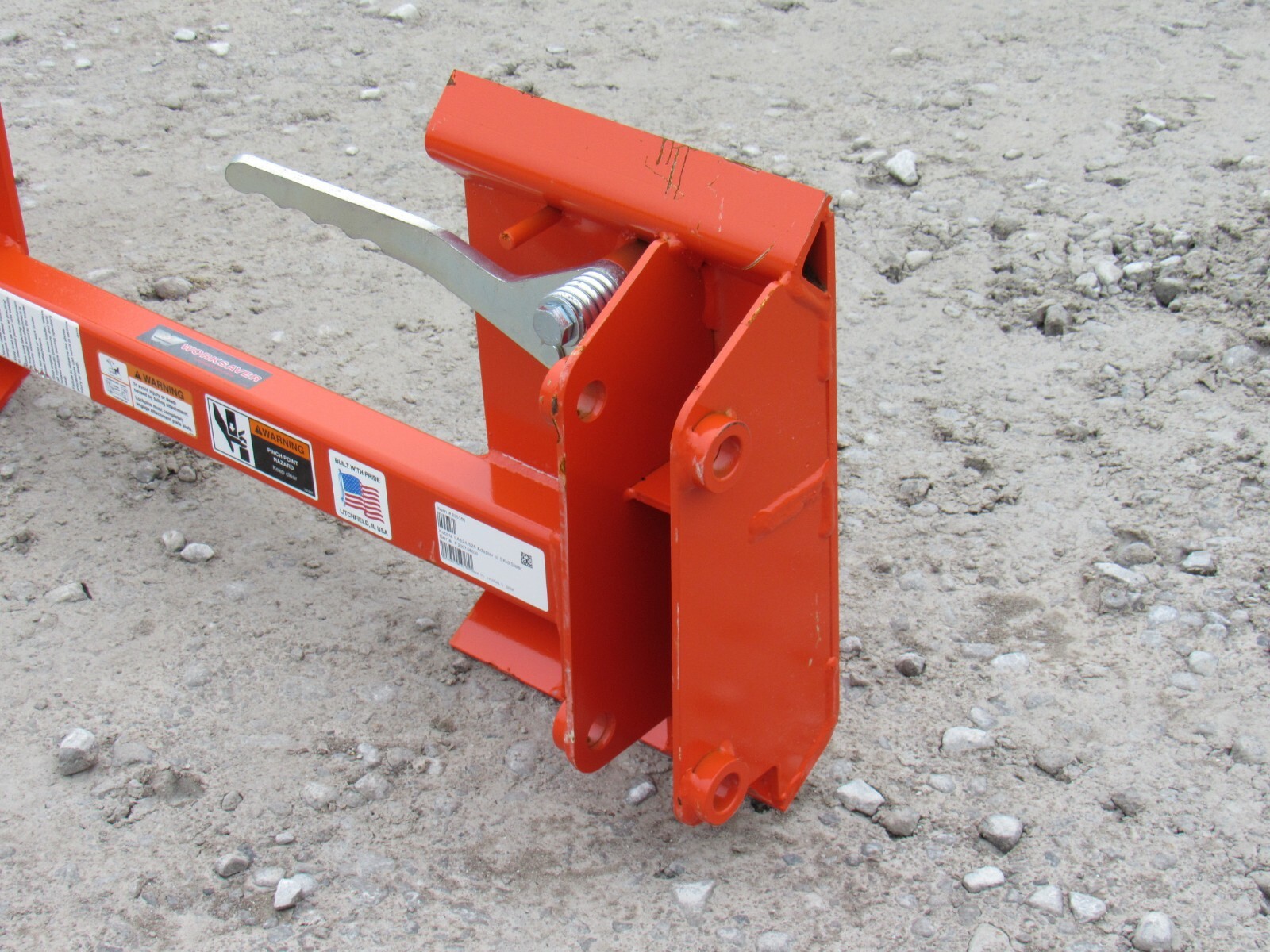 Kubota Tractor LA524 and LA525 Loader to Skid Steer Quick Attach Adapter 835160