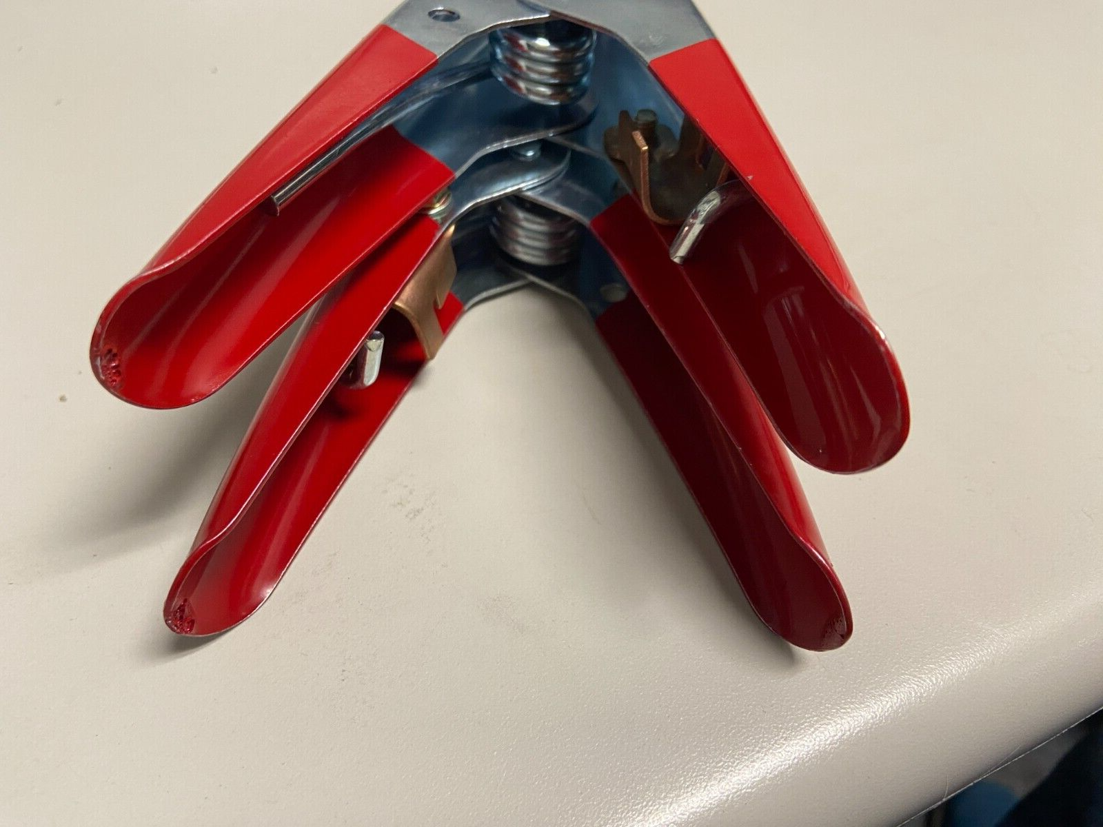 LOT OF 4 RED Battery Booster Cable Parrot Clamps HEAVY DUTY 600 AMP Jumper
