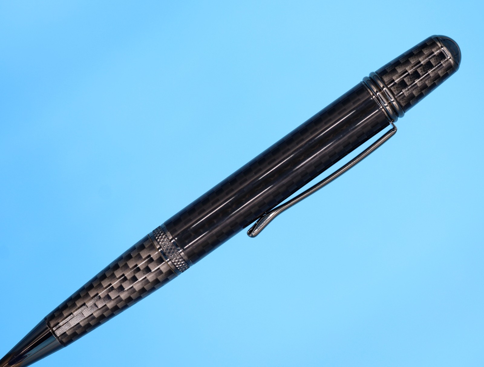 Carbon Fiber Sierra Nomad Ballpoint Pen – Handmade Twist Design – Speed Inspired