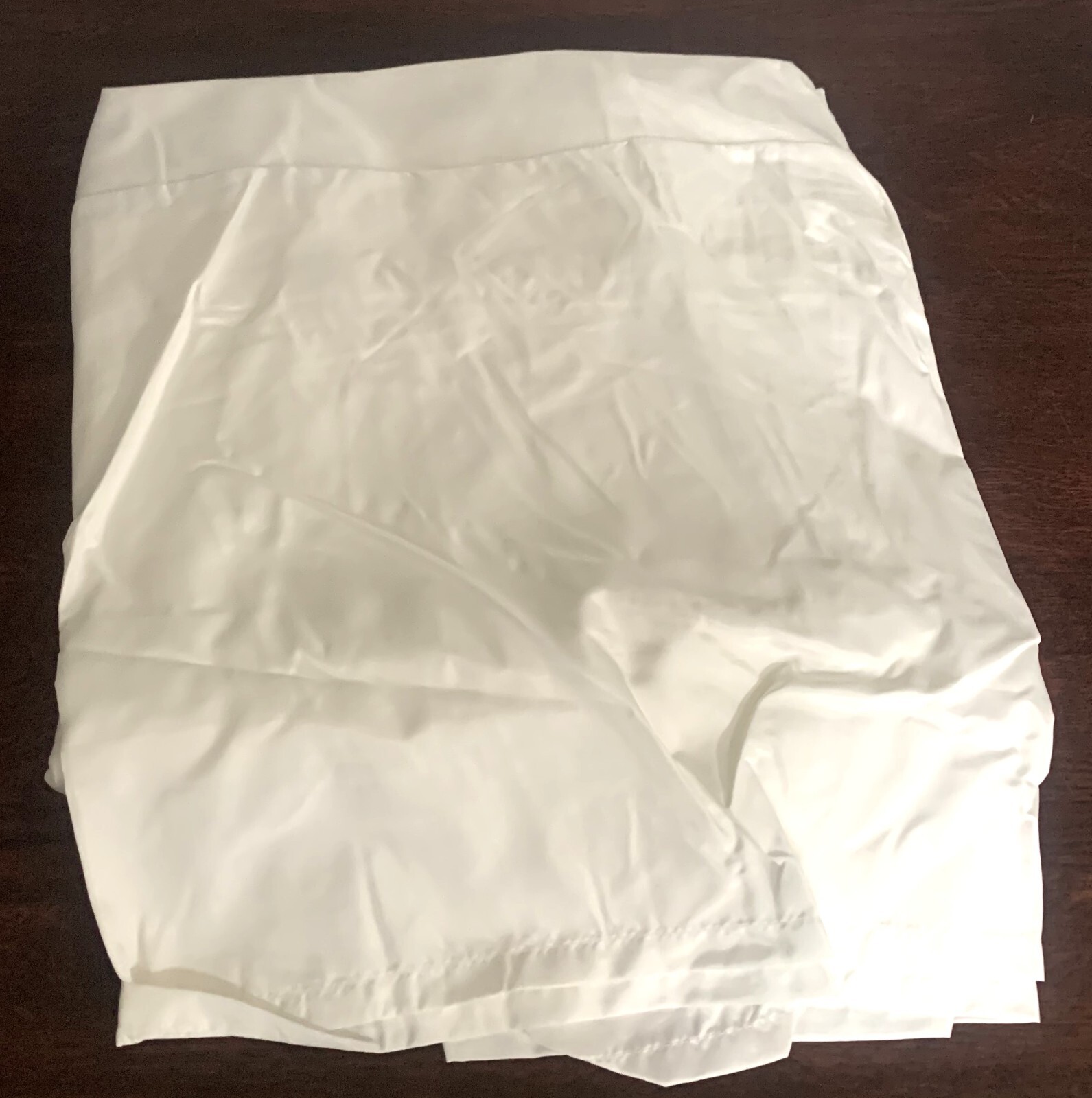 Threshold  white polyester bedskirt, fits queen bed size 60" x 80" x 15" drop