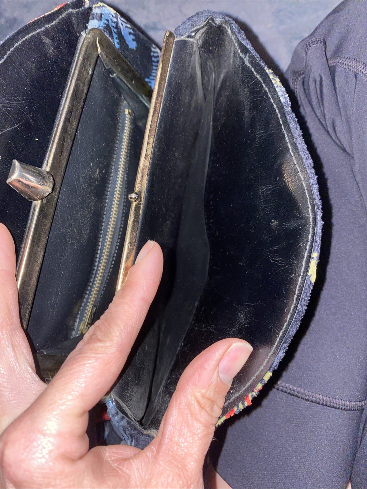 Vintage Carpet Bag Needlepoint Tapestry Satchel Floral Black