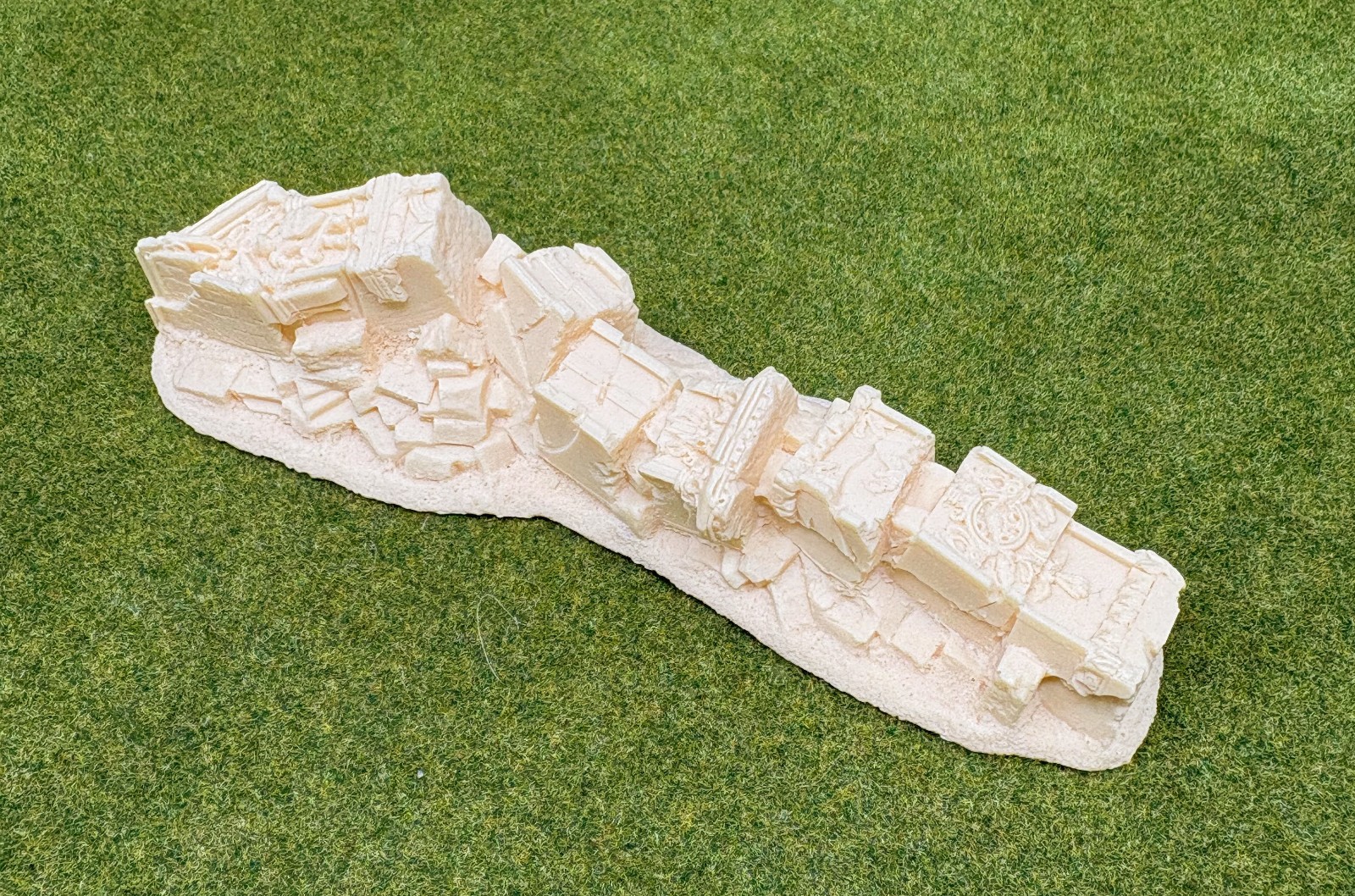 Warhammer 40k: Ruined Cathedral (Armorcast) & Gothic Ruins Rubble (3rd Ed.) GW