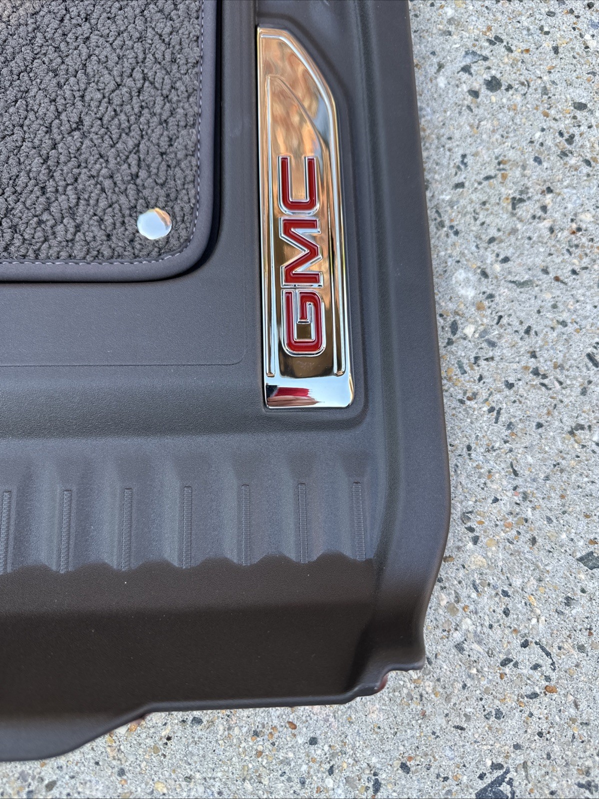 2019-2025 GMC Sierra Factory Front Floor Liners 84982192 Dark Atmosphere OEM GM