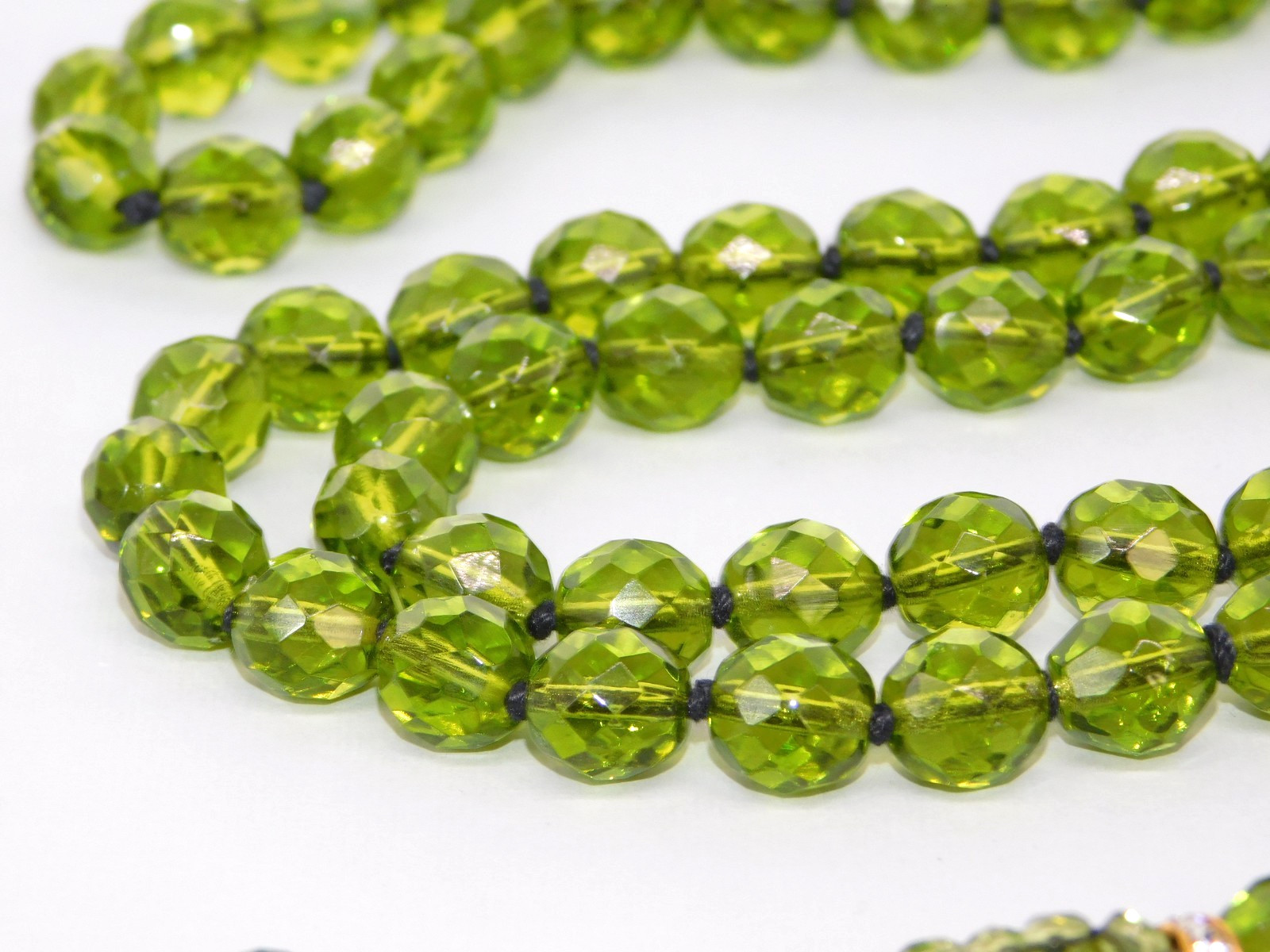 Vintage JOAN RIVERS Lariat Tassel Necklace Green Faceted Beads Flapper NWT