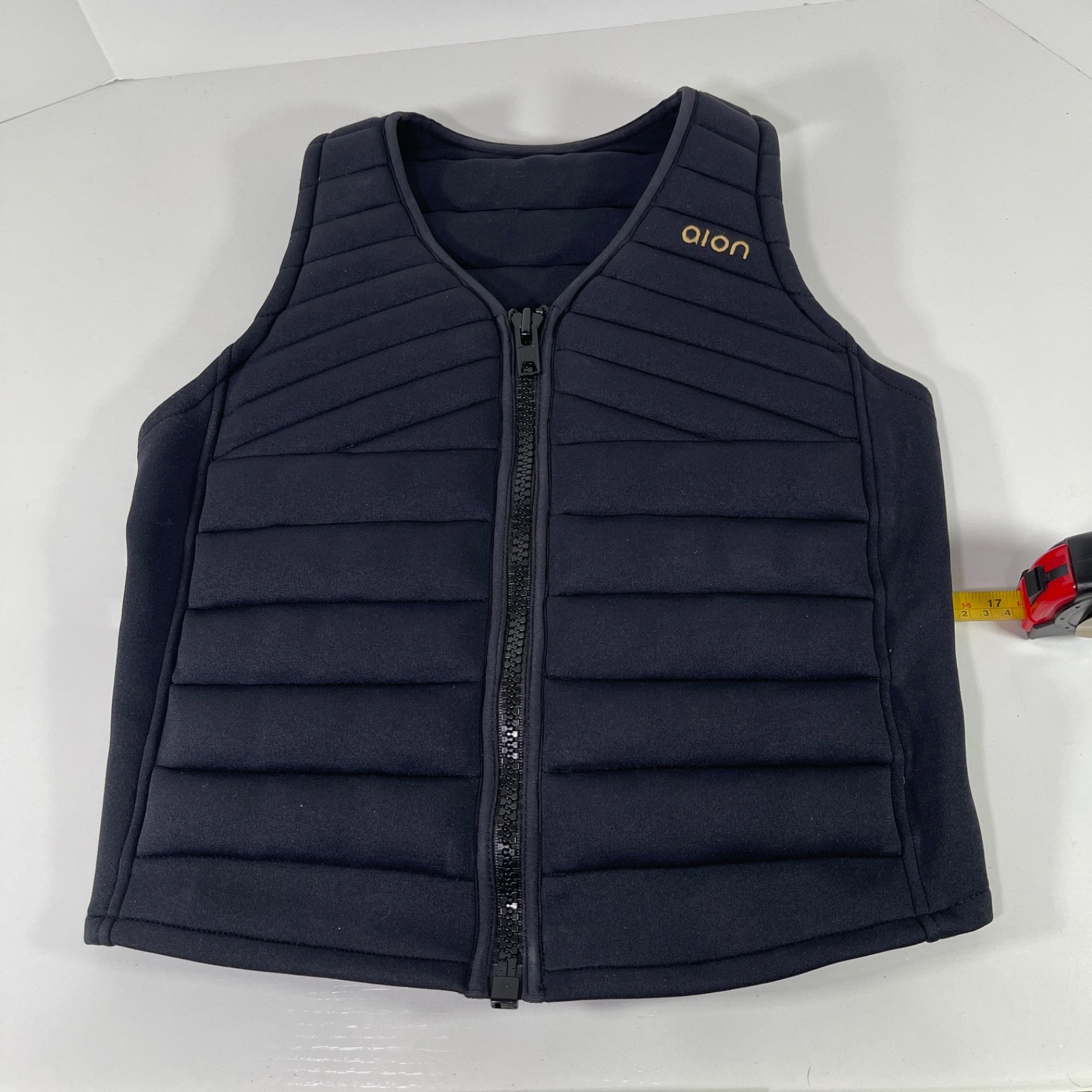 Aion Women's Tailored Fit Dynamic Resistance Workout Vest Black Medium READ