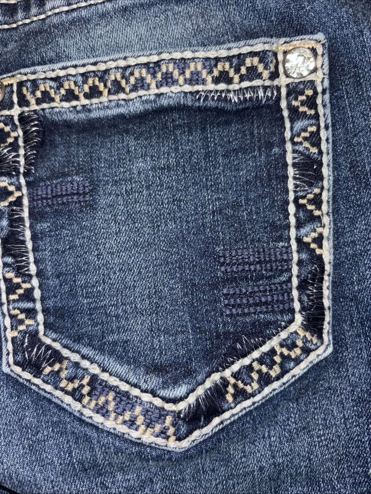 SHYANNE Shorts Womens Size 27 Blue Jean Denim Cowgirl Western Bling 4” JUNIORS