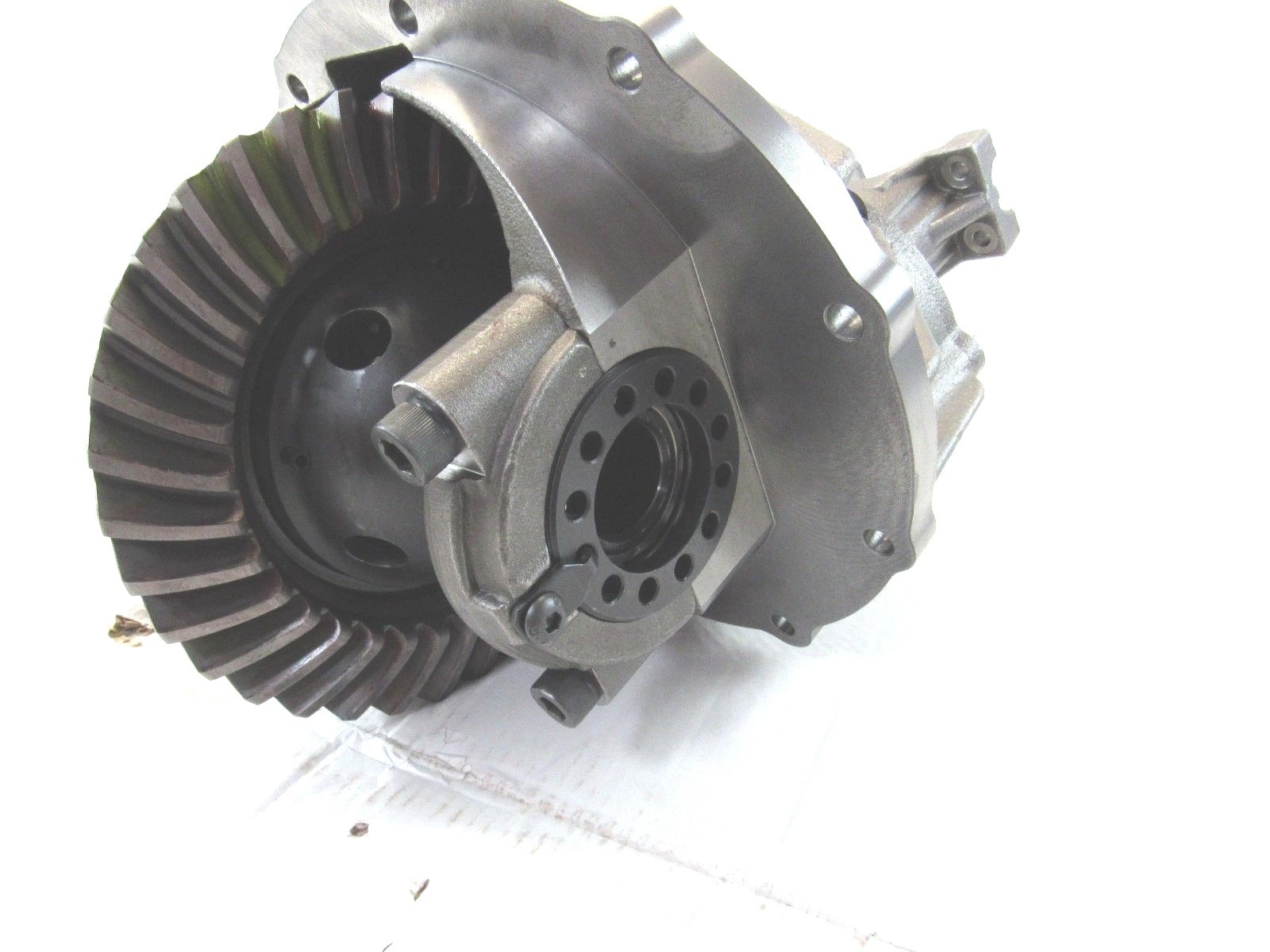 NEW Nodular Cast Iron Ford 9" LSD 3rd Member 3.70 Gear 31-Spline 1310 C23404-31