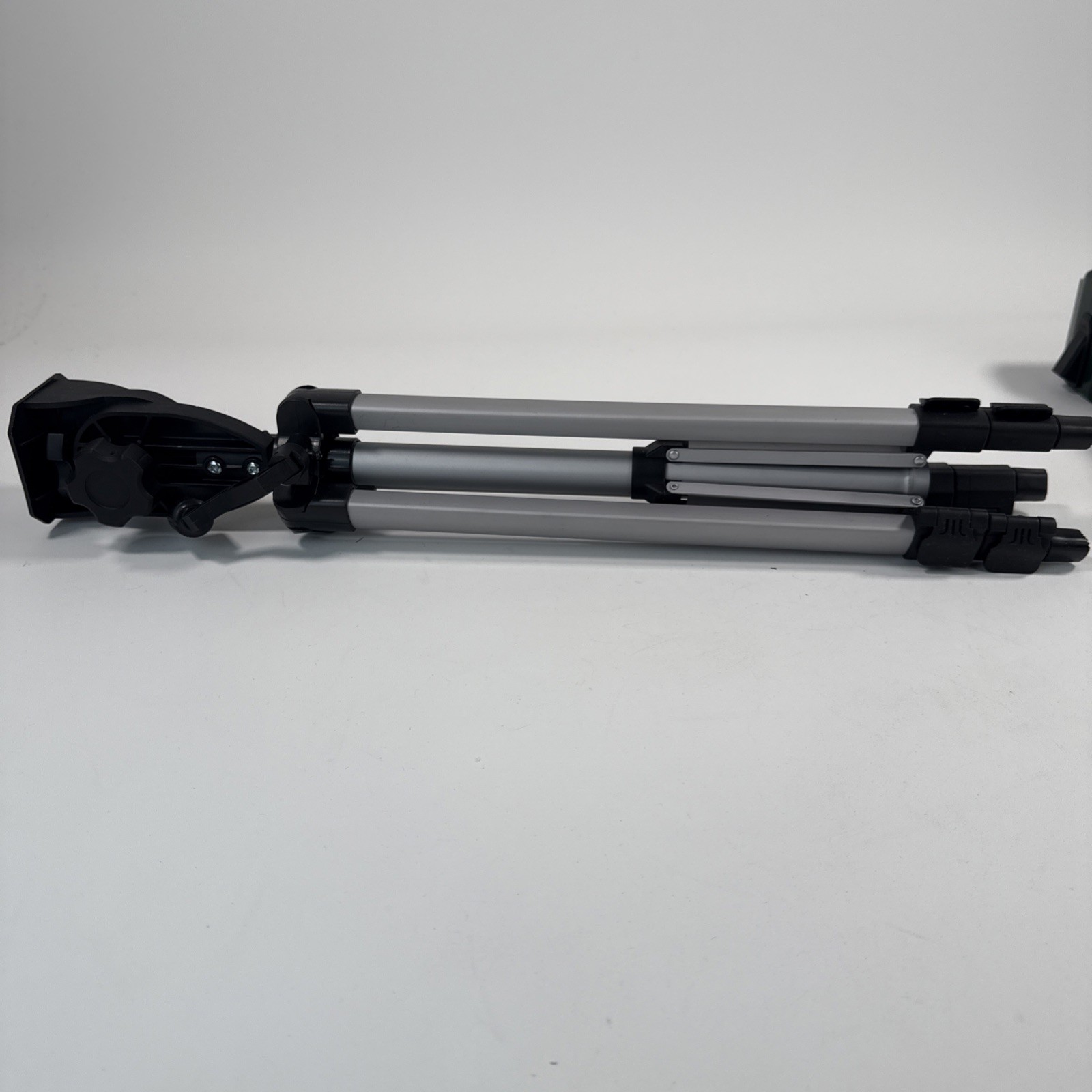 Caldwell 720002 Ballistic Precision G2 Chronograph w/ Tripod & Bluetooth No Box