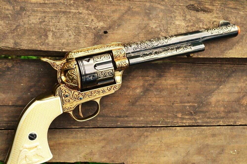 Colt Cavalry M1873 Single Action Army Peacemaker Revolver - 1873 - Denix Replica