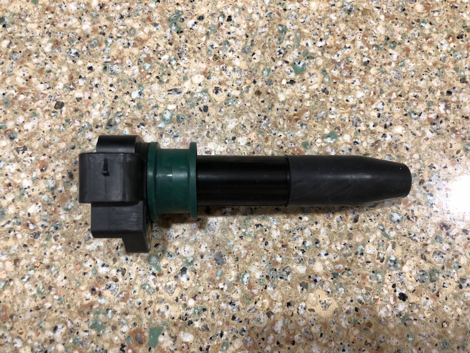 OEM WHITE TOP CADILLAC DEVILLE DTS DHS STS XLR NORTHSTAR IGNITION COIL ON PLUG