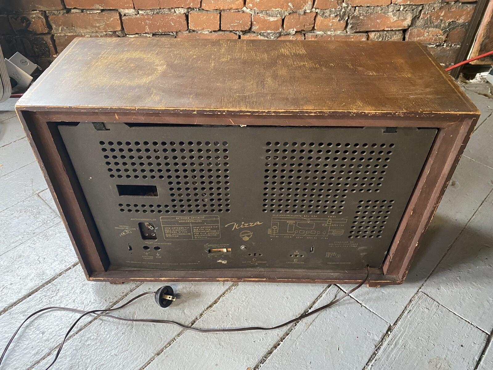 Nizza 3D H1054 3 Lautsprecher Radio Works!! 1954-55