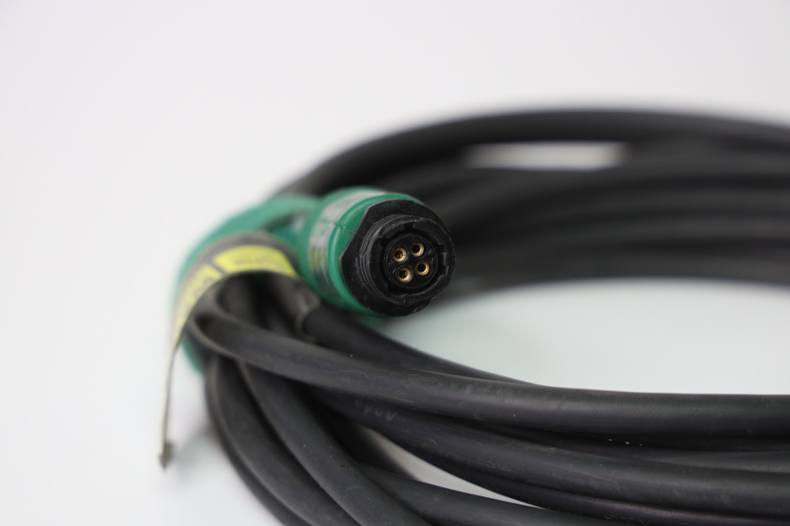 Kino Flo FIX-241 2ft 1-Bank Light w/ BAL-105 Ballast & Cable – Tested