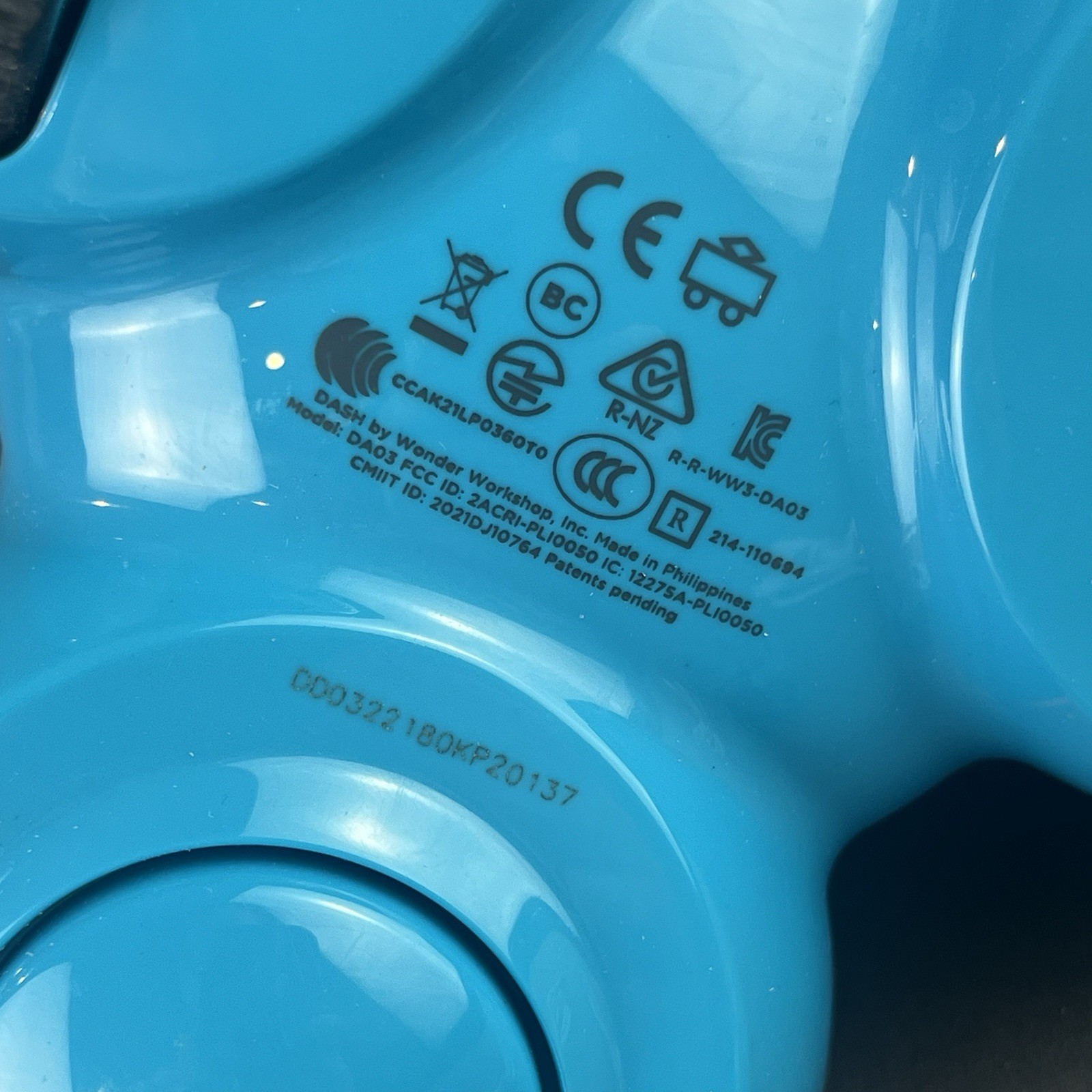 Wonder Workshop DA03 Dash Robot Blue Your Interactive Robotic With Accessories