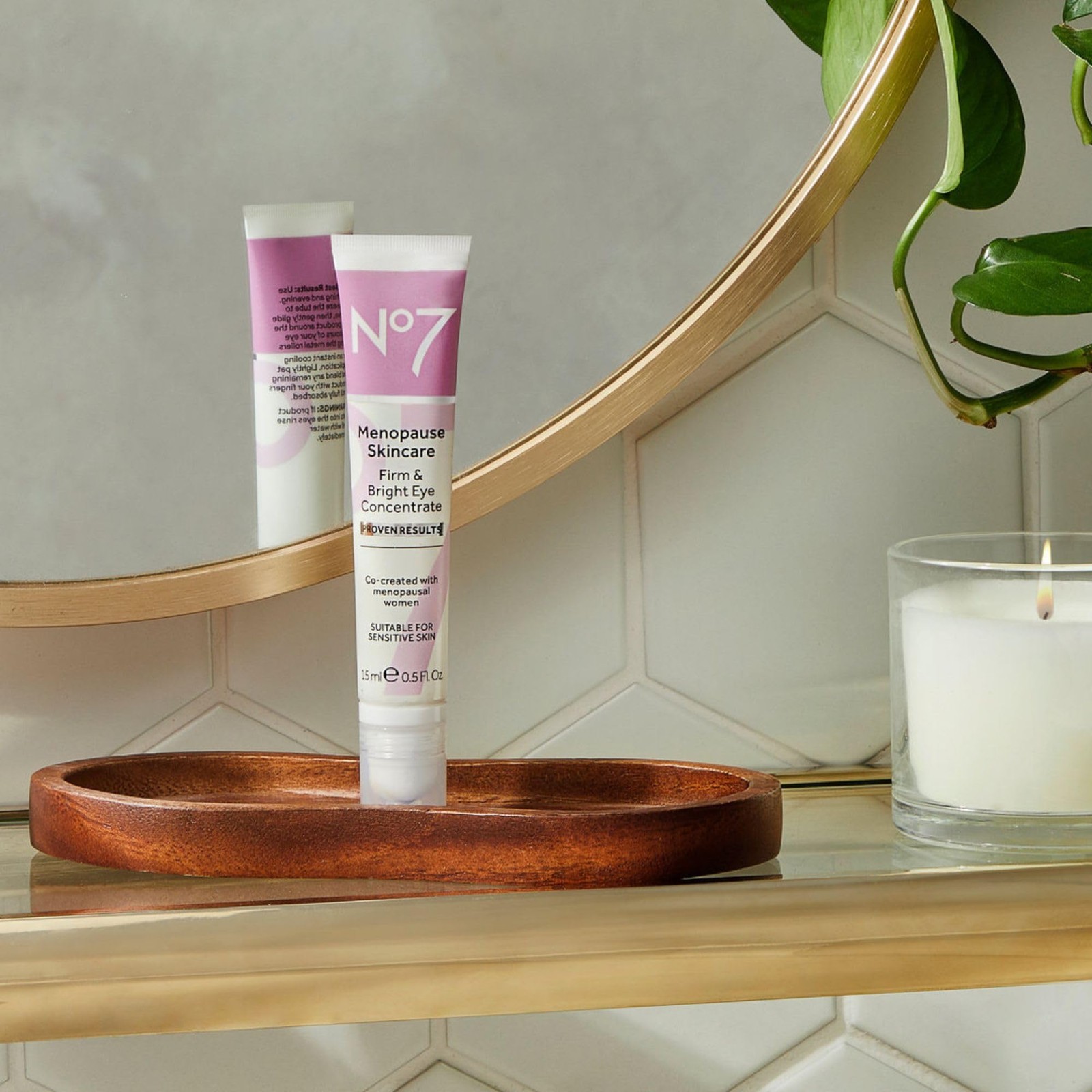 No7 Menopause Skincare Firm & Bright Eye Concentrate - Revitalizing Eye Cream