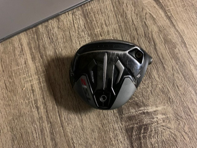 NICE TITLEIST TSi2 RIGHT HAND 15 DEGREE # 3 FAIRWAY CLUB HEAD