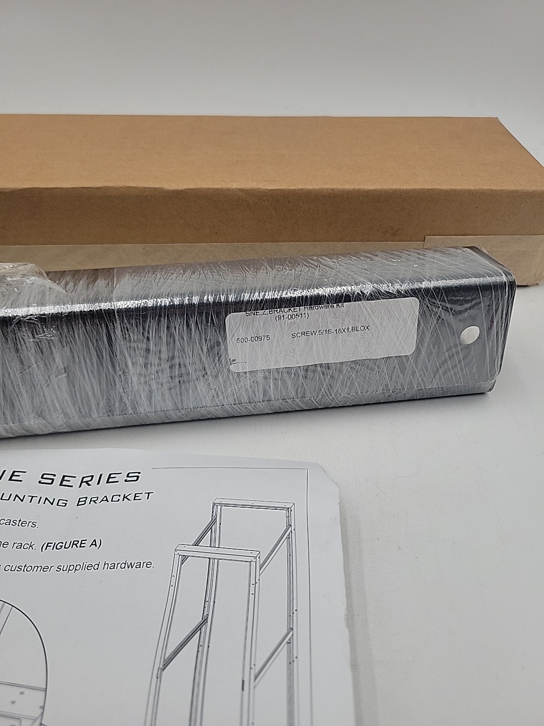 Middle Atlantic Seismic Brackets (24 inch Wide SNE Racks) SNE24-Z4