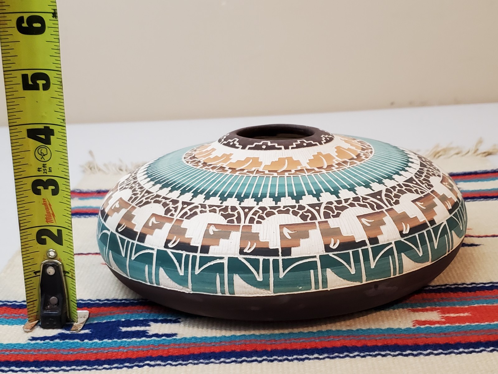 Navajo Native American Etched Hand Painted Earthenware Heavy Pottery