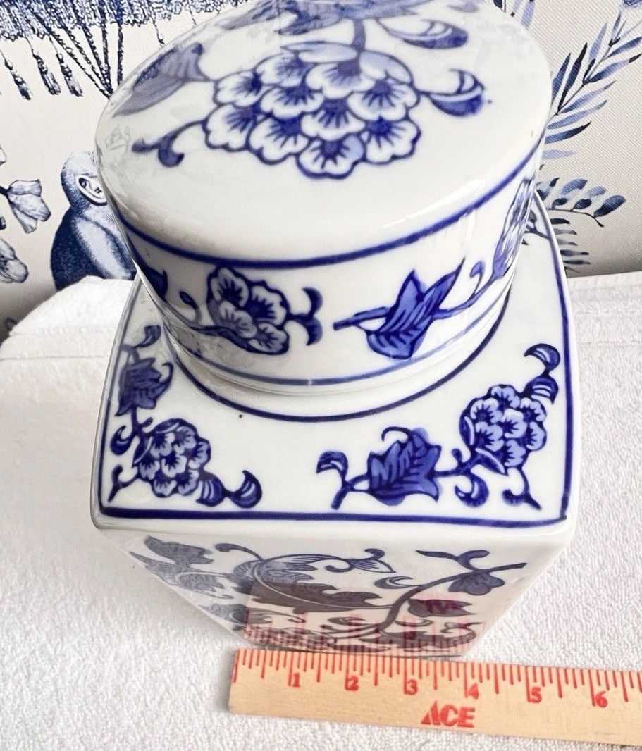 Chinoiserie Square Ginger Jar Small Blue White Floral Ceramic Lidded 4.5 x 4 x 7