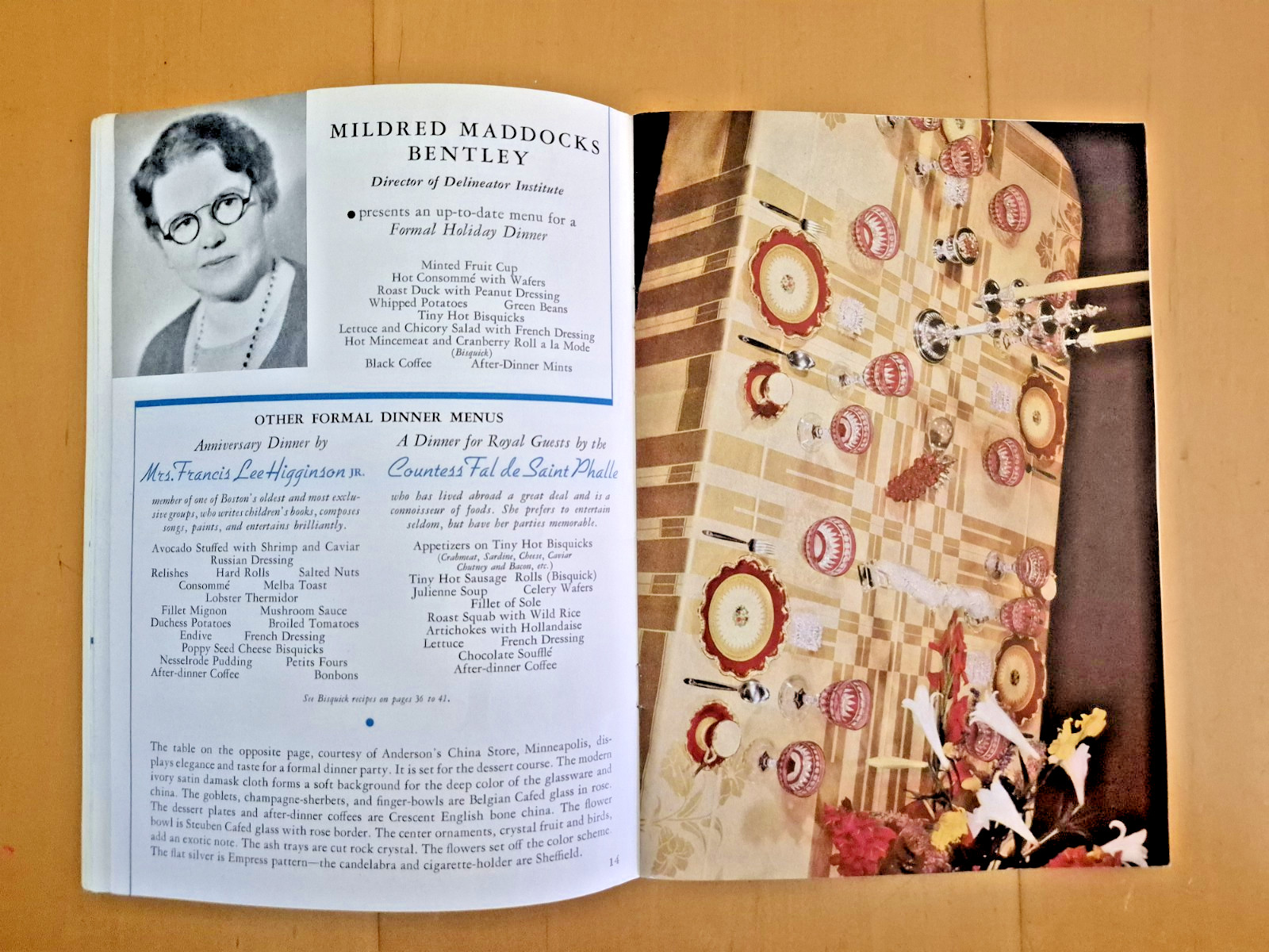 Vintage 1935 Bisquick HOW TO TAKE A TRICK A DAY WITH BISQUICK recipe booklet