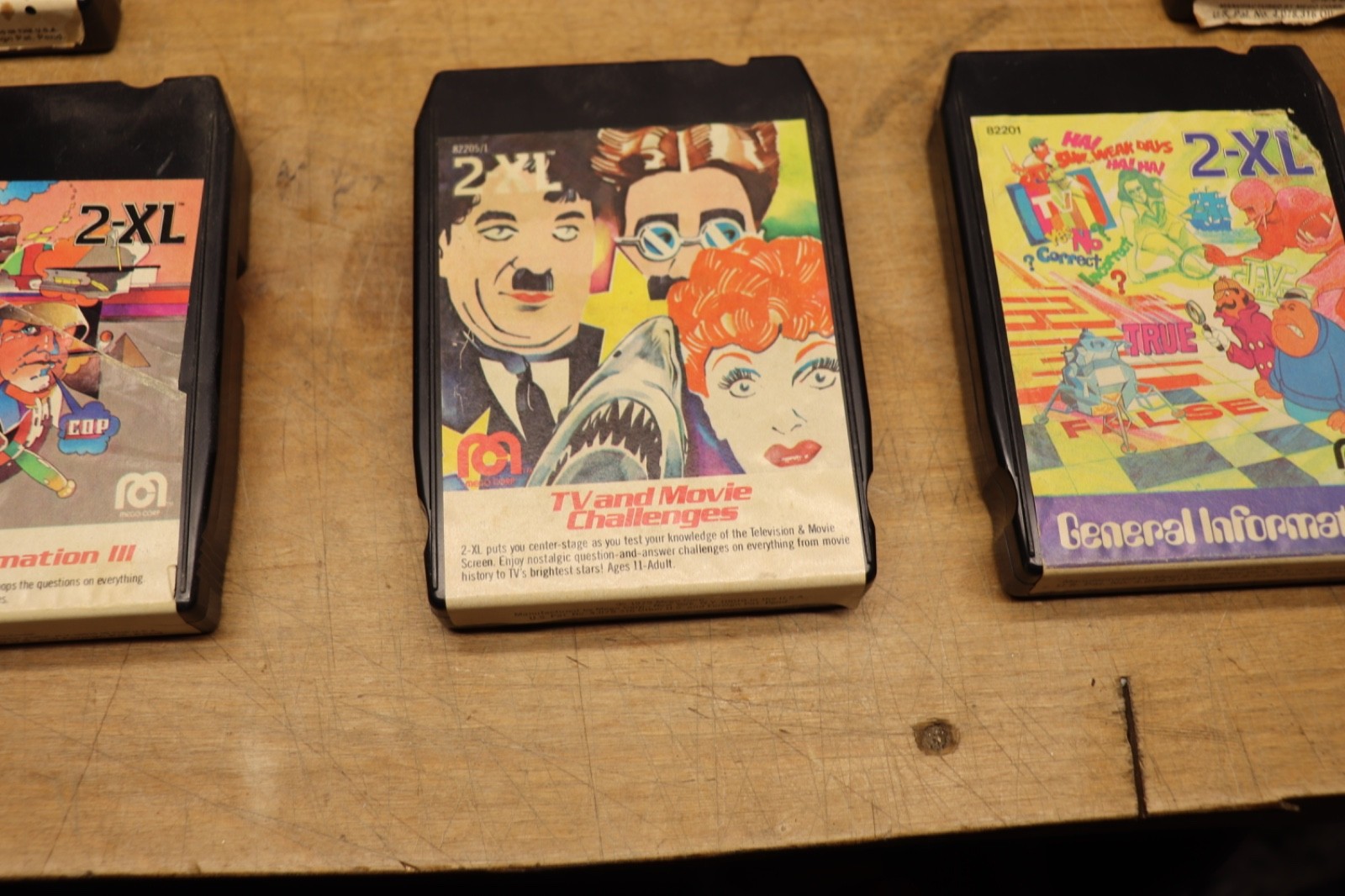 Vintage Mego 1978 2-XL Robot Toy 8 Track Player & 5 Cartridges