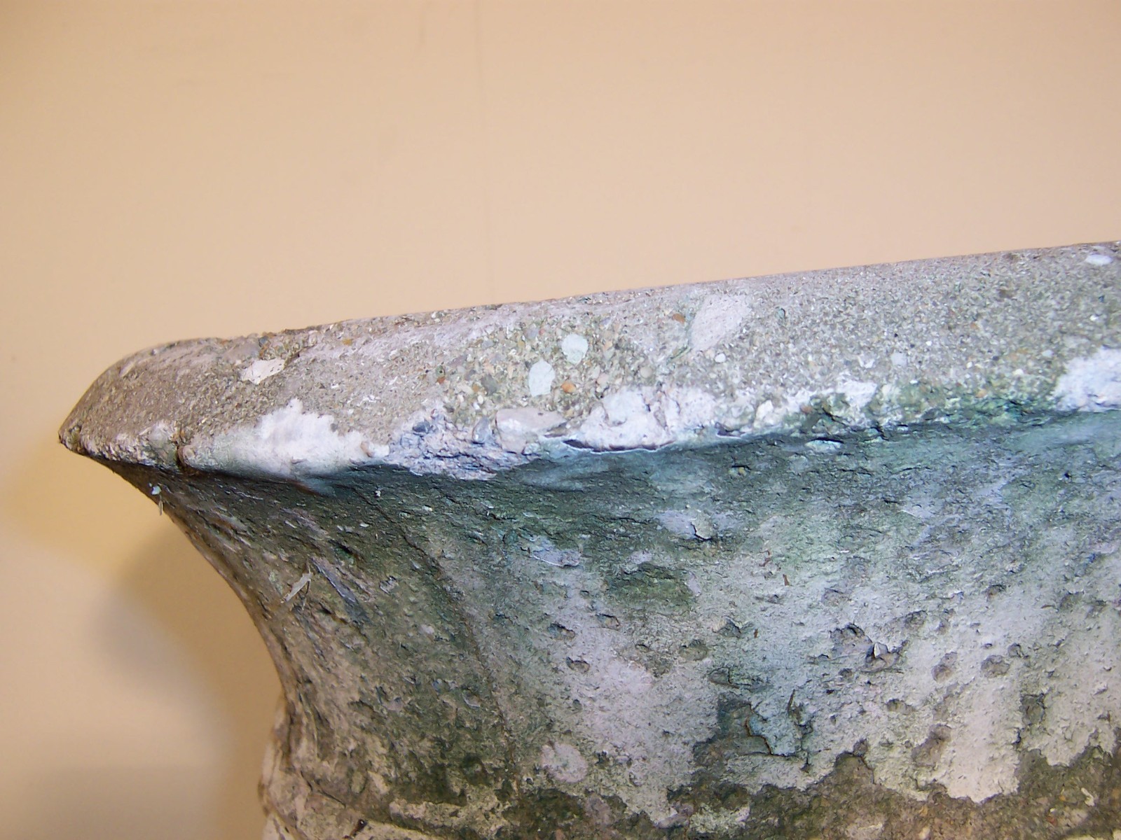 Nice Antique Weathered Concrete Garden Flowerpot Planter Urn Old White Paint