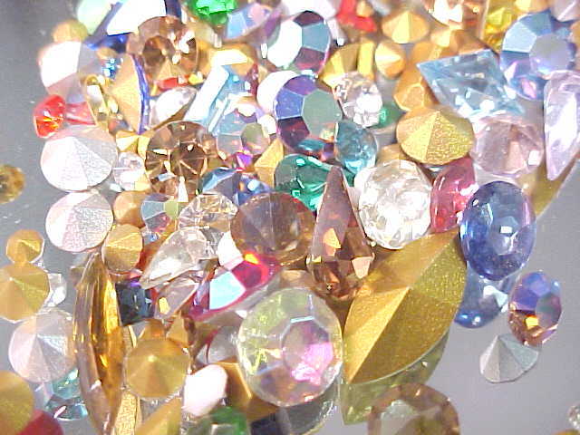 135 SWAROVSKI AUSTRIA CRYSTAL RHINESTONES LOT REPAIR JEWELRY REPAIR & DESIGN NOS