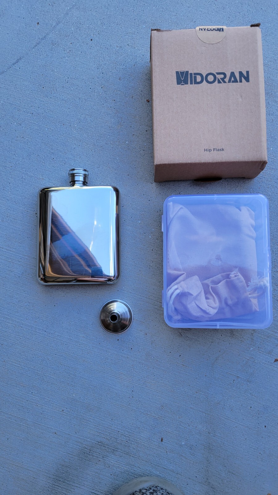 Whiskey/Bourbon Flask Stailess Steel 6 Oz