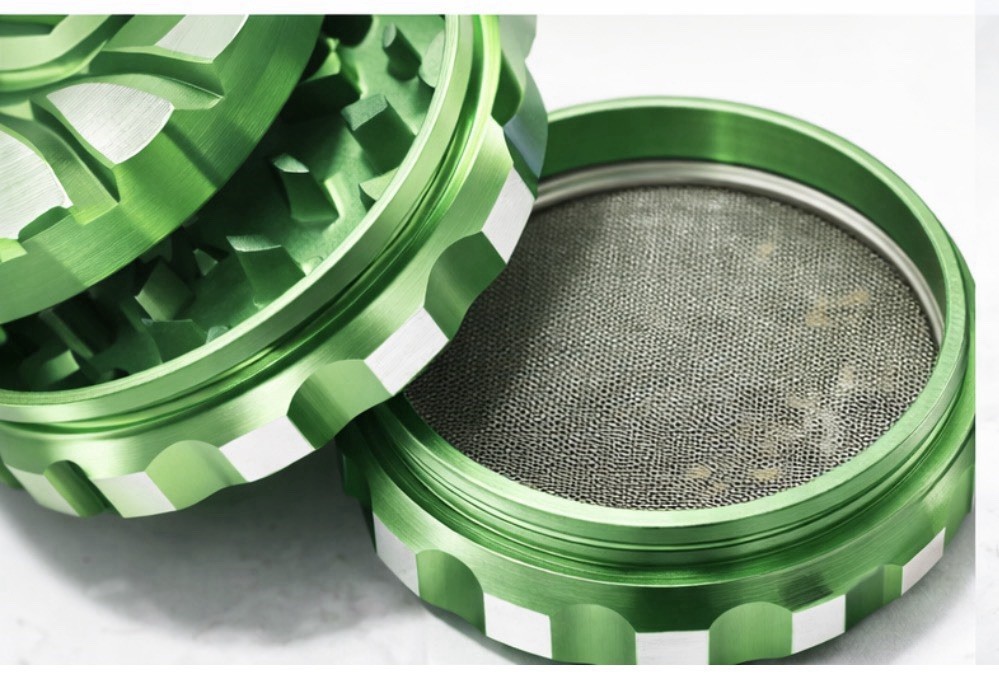 4pc Aluminum Spice Tobacco Herb Grinder 2.5” Magnetic Top Mesh Screen Crusher