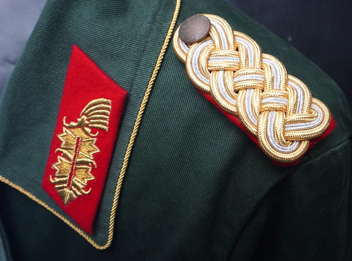 Army generals wrap style field jacket. Cotton. Large (US42-43)