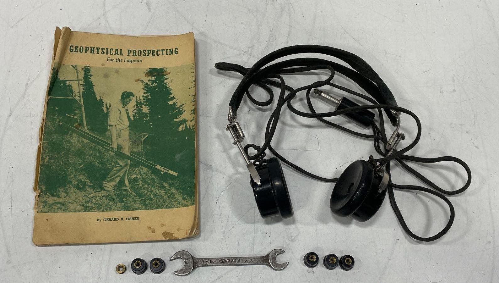 Fisher Research Laboratory, M-scope, in Case W/ Accessories