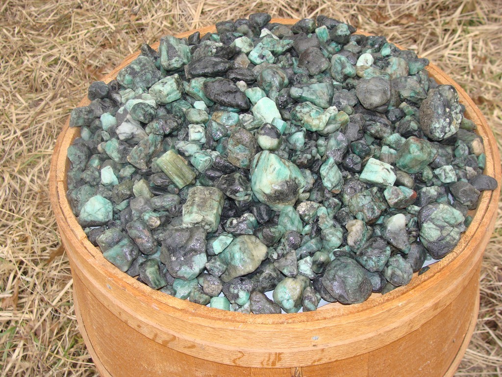 500 Carat Lots of Unsearched Natural Emerald Rough + a FREE faceted gemstone